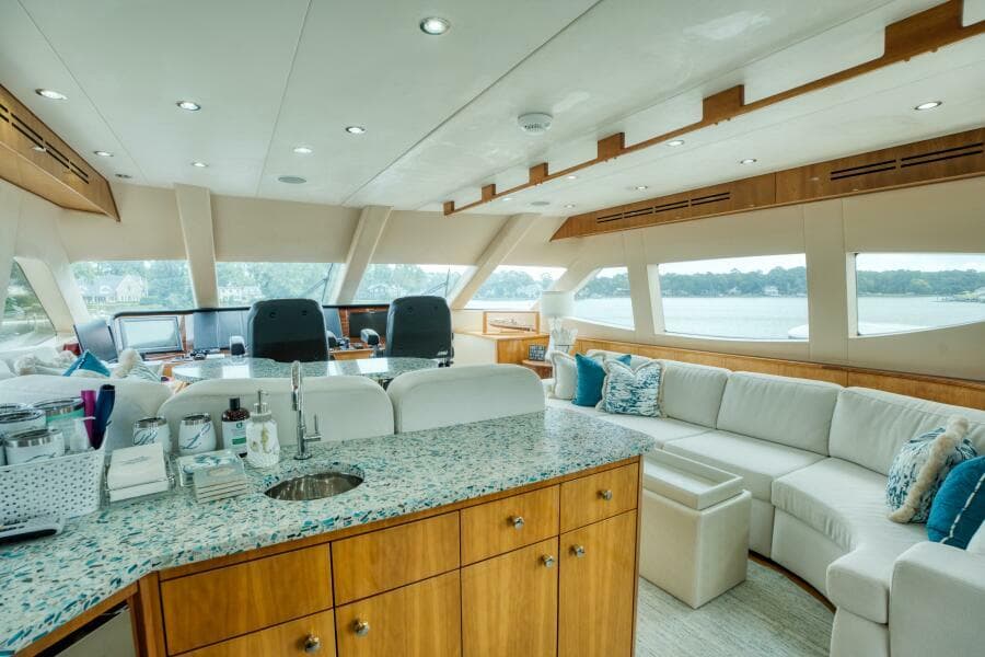 2007 Hatteras 80 Enclosed Bridge - Photo 57