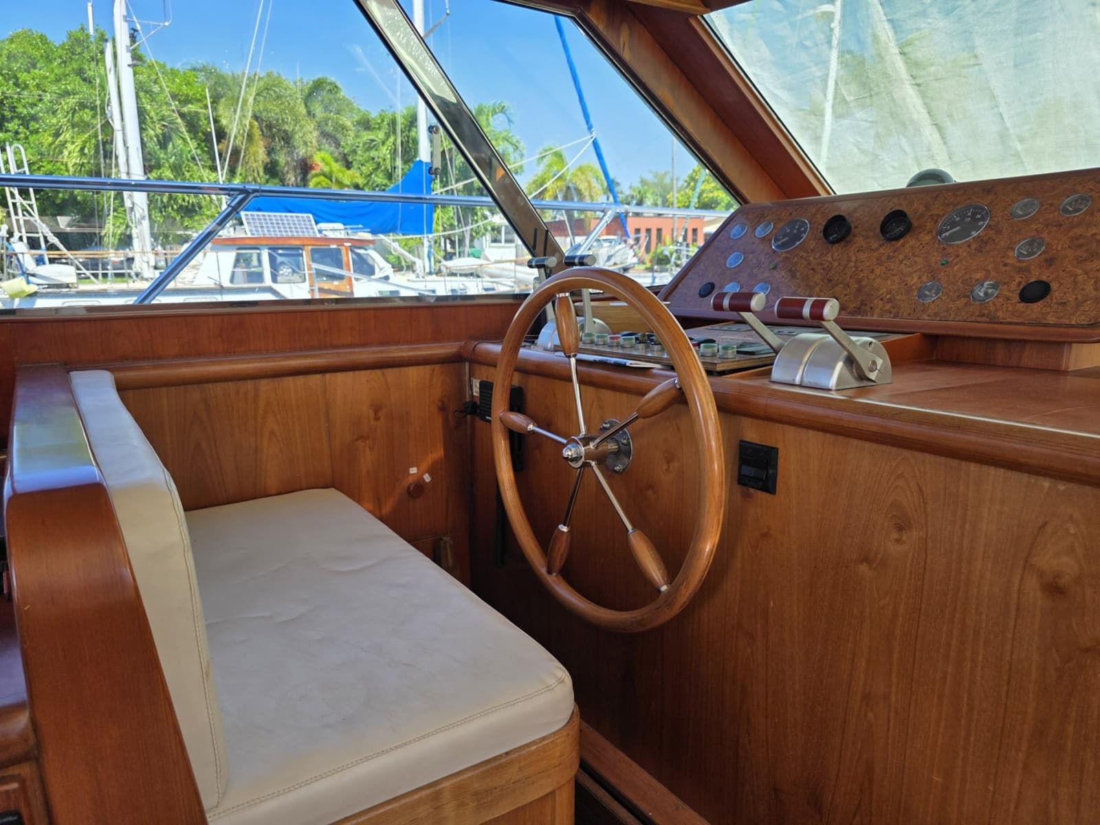 2001 Horizon Sundeck - Photo 12