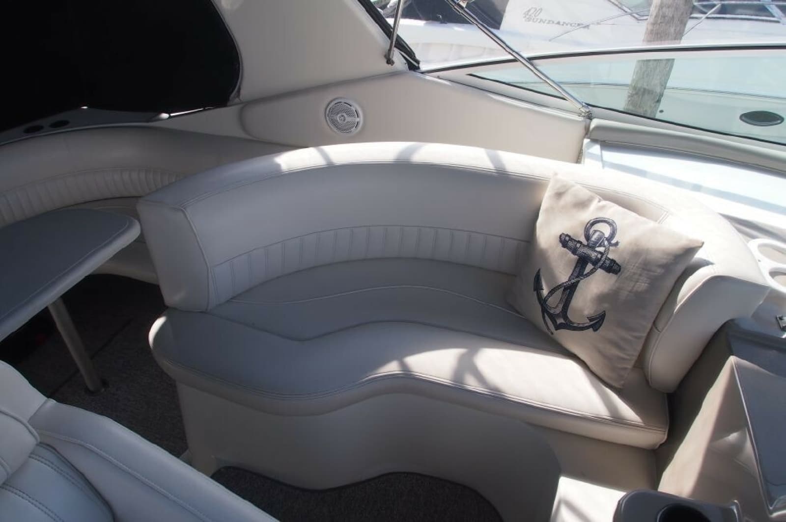 2002 Cruisers Yachts 3572 - Photo 8