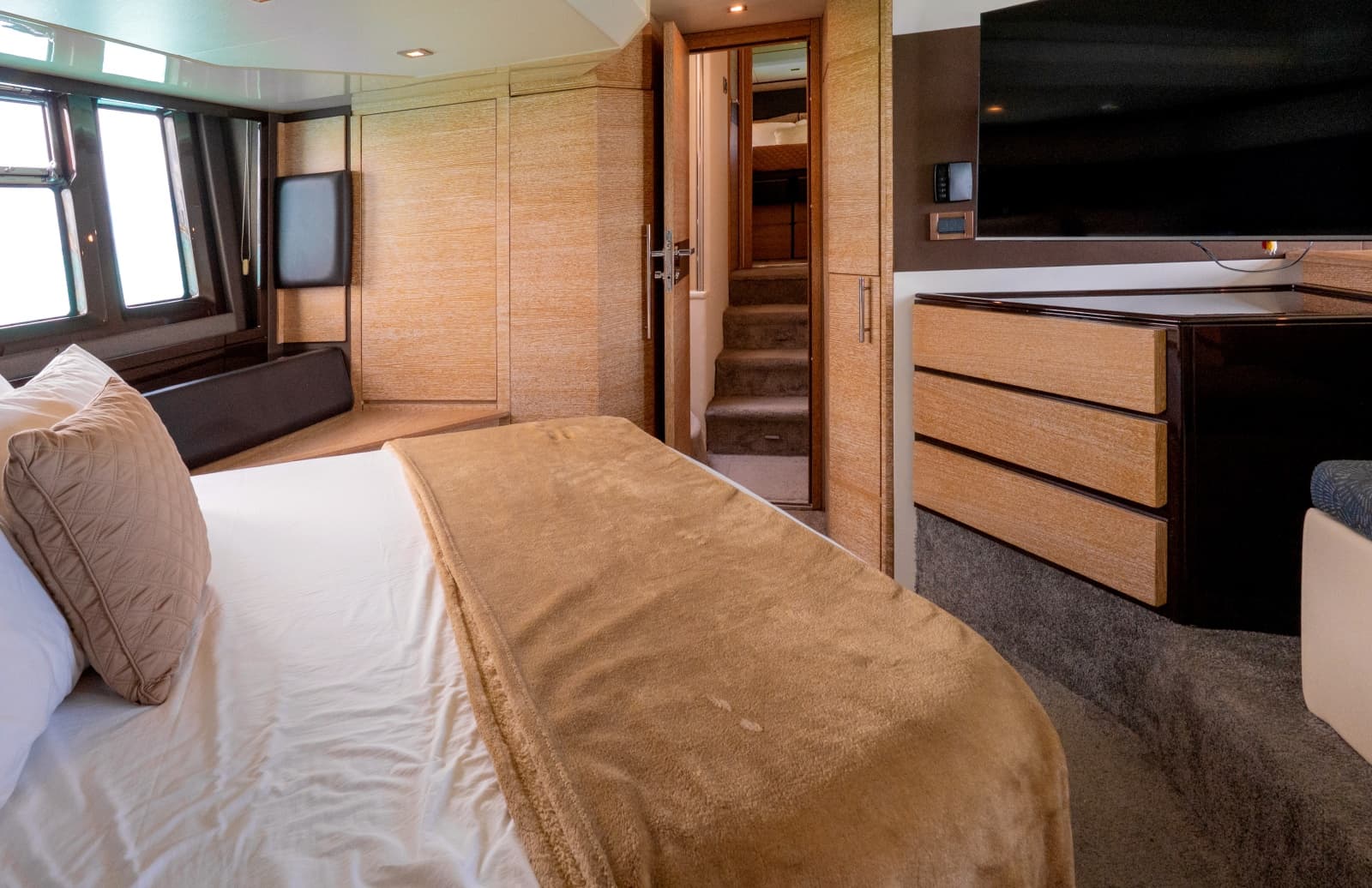 2011 Azimut 58 Fly - Photo 32