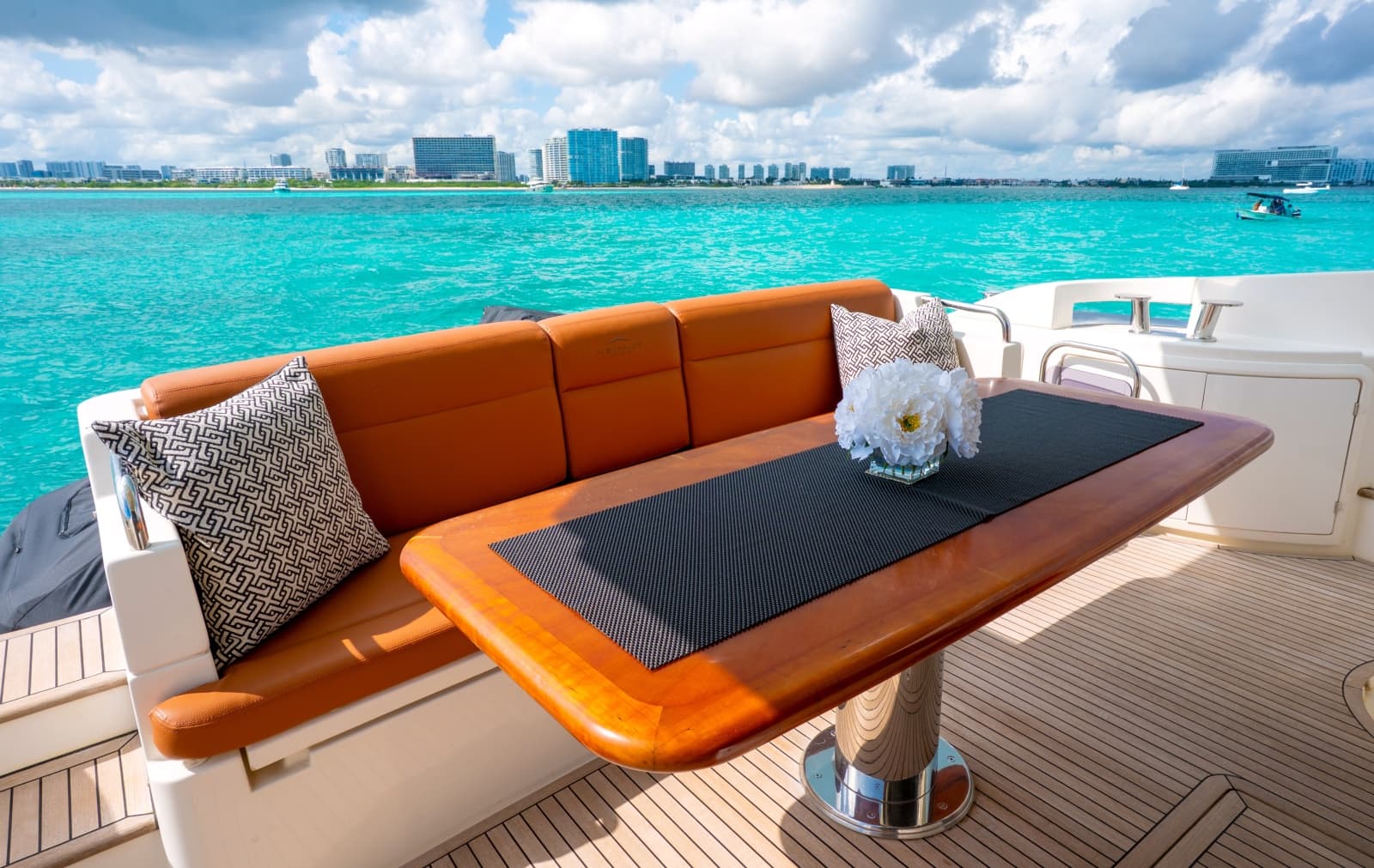 2011 Azimut 58 Fly - Photo 11