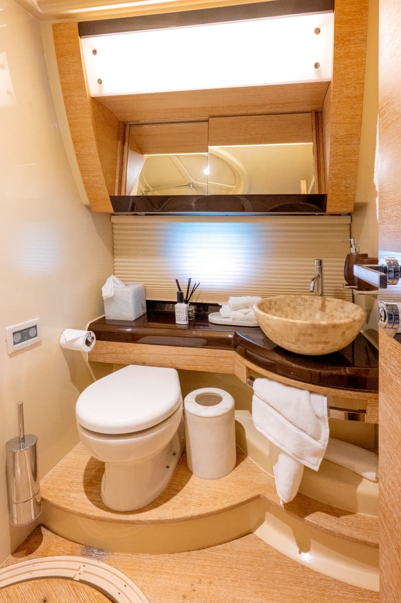 2011 Azimut 58 Fly - Photo 39