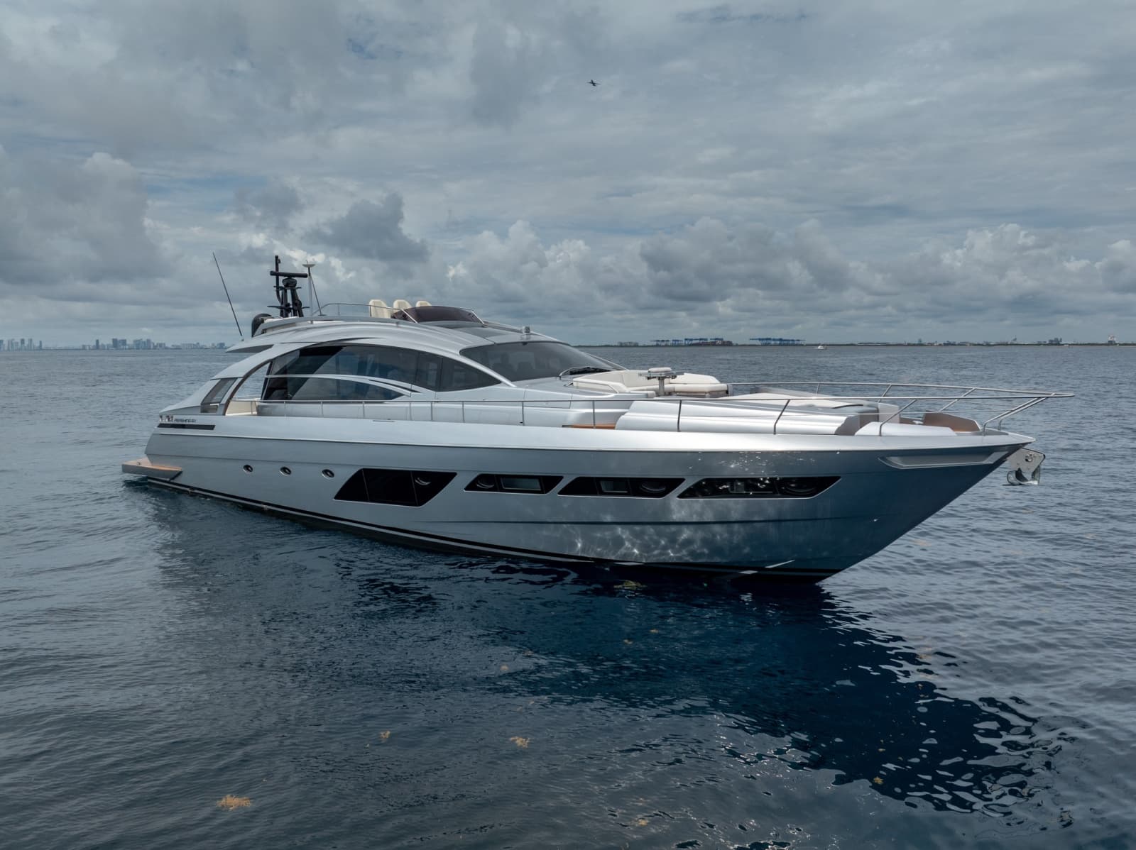2020 Pershing 8X - Photo 7