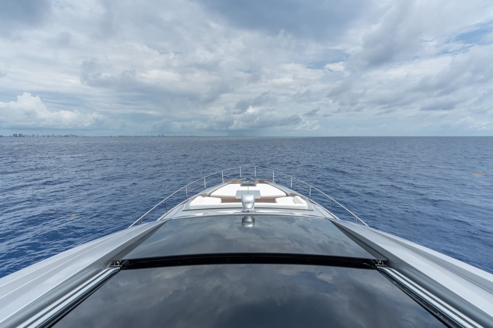2020 Pershing 8X - Photo 26