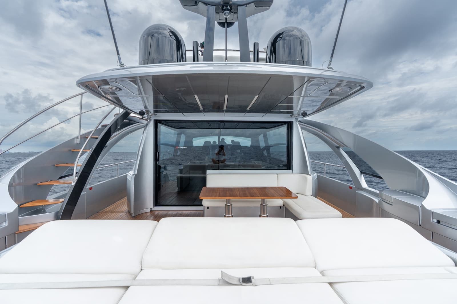 2020 Pershing 8X - Photo 37