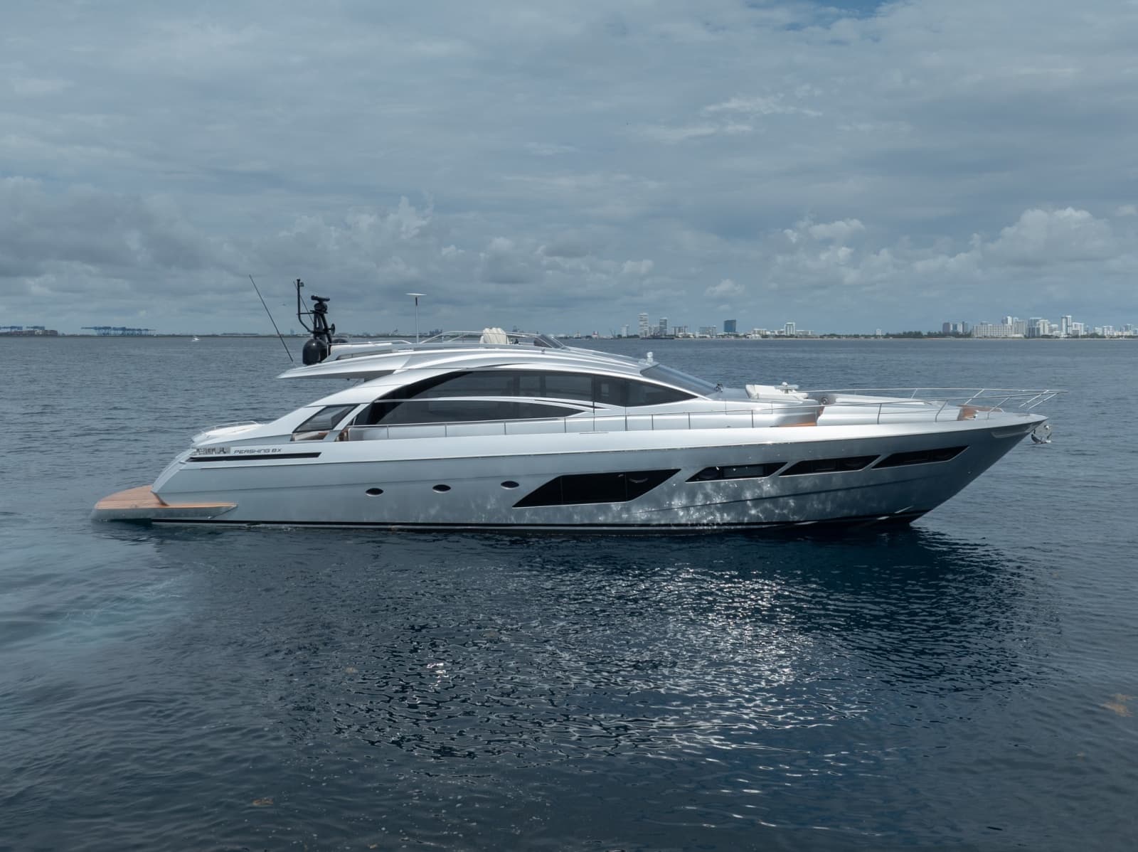 2020 Pershing 8X - Photo 5