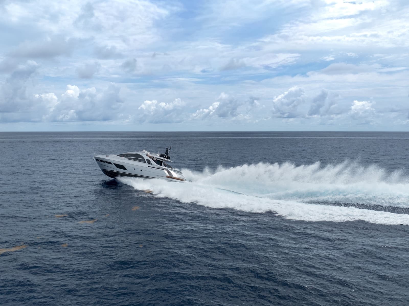 2020 Pershing 8X - Photo 18