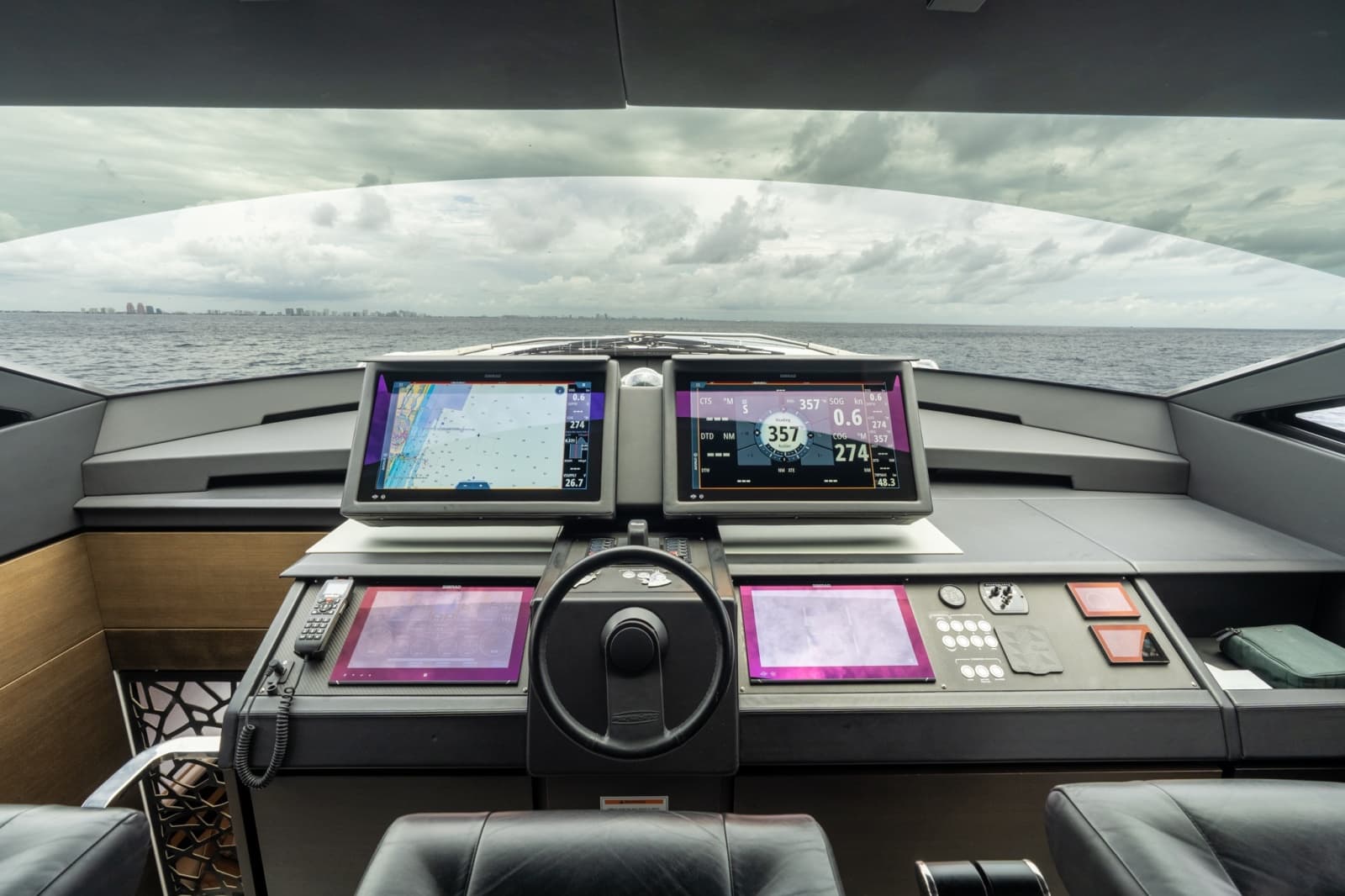 2020 Pershing 8X - Photo 47