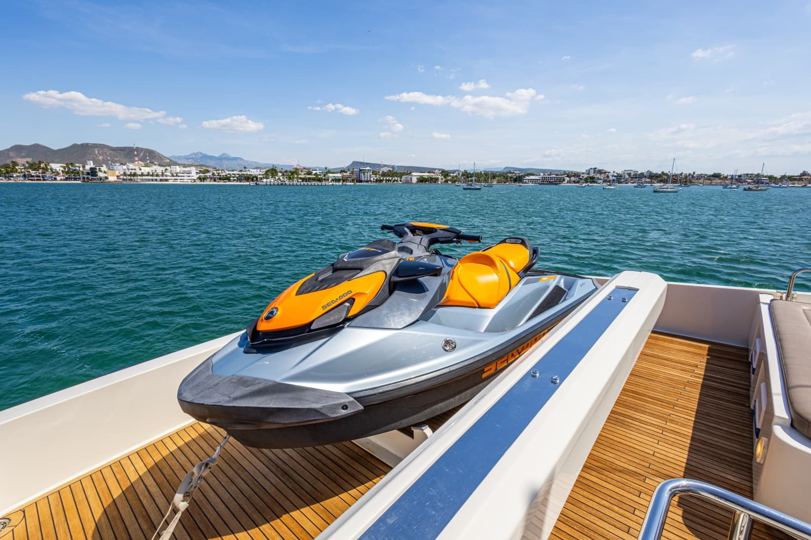 2013 Ferretti Yachts F800 - Photo 16