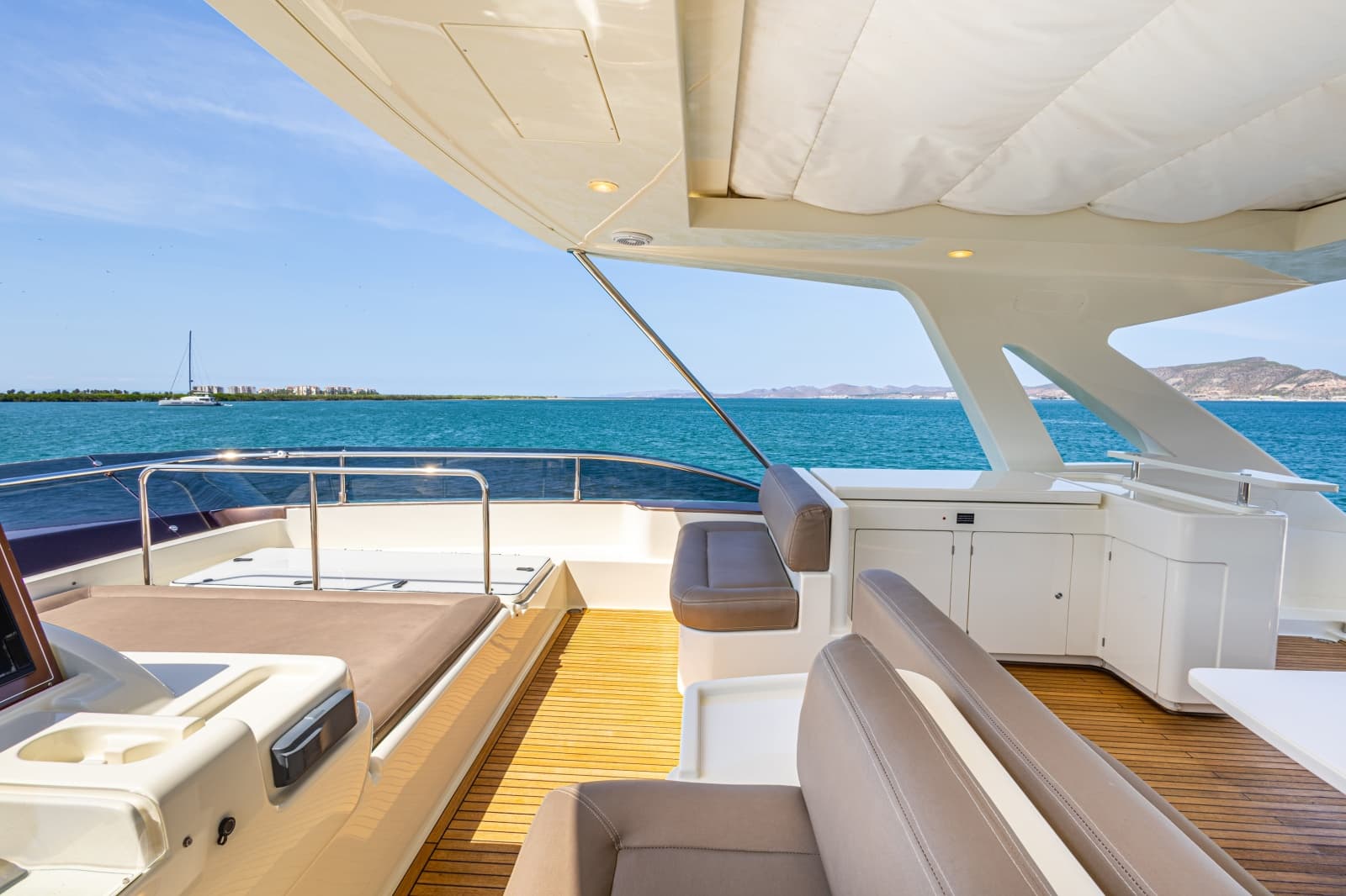 2013 Ferretti Yachts F800 - Photo 15