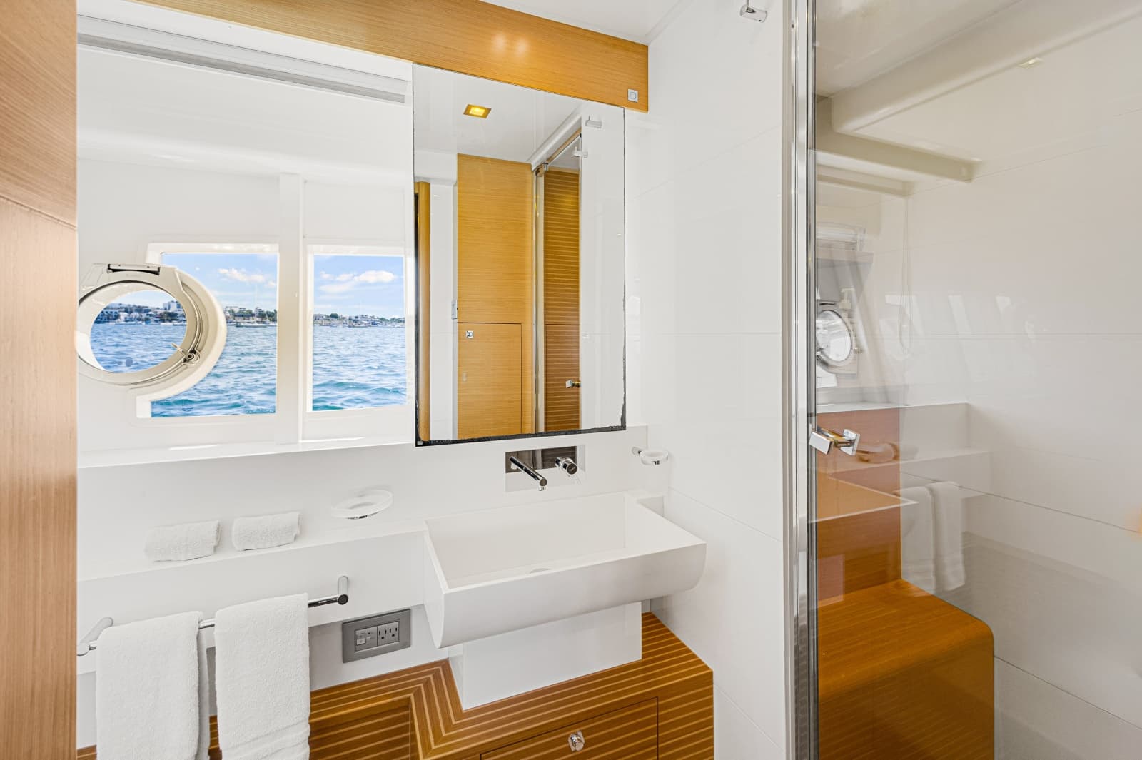 2013 Ferretti Yachts F800 - Photo 39