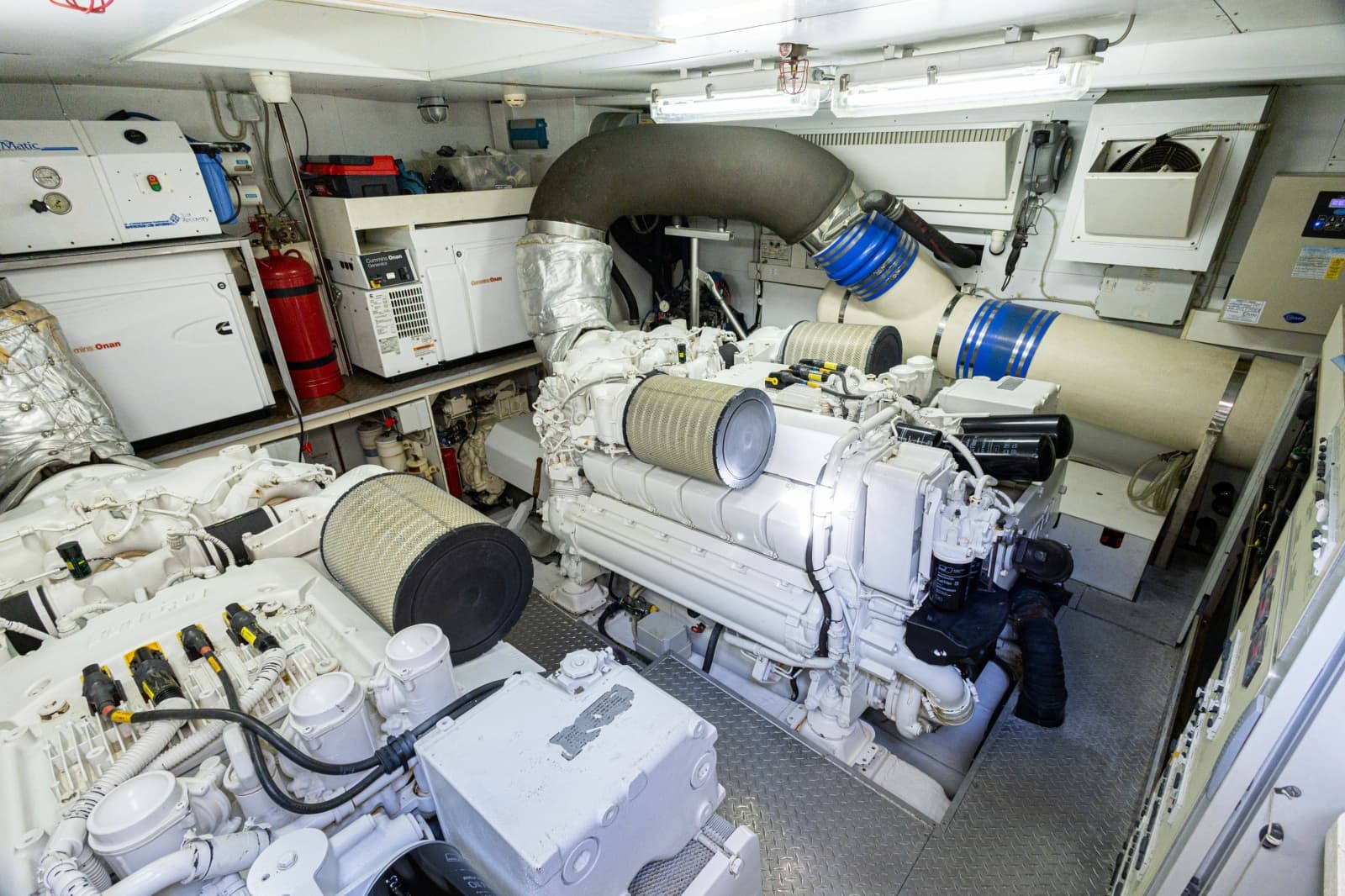 2013 Ferretti Yachts F800 - Photo 55