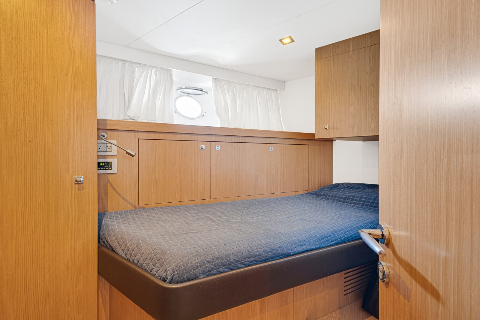 2013 Ferretti Yachts F800 - Photo 54