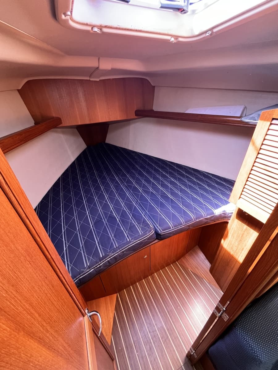 2006 Hunter 36 - Photo 11
