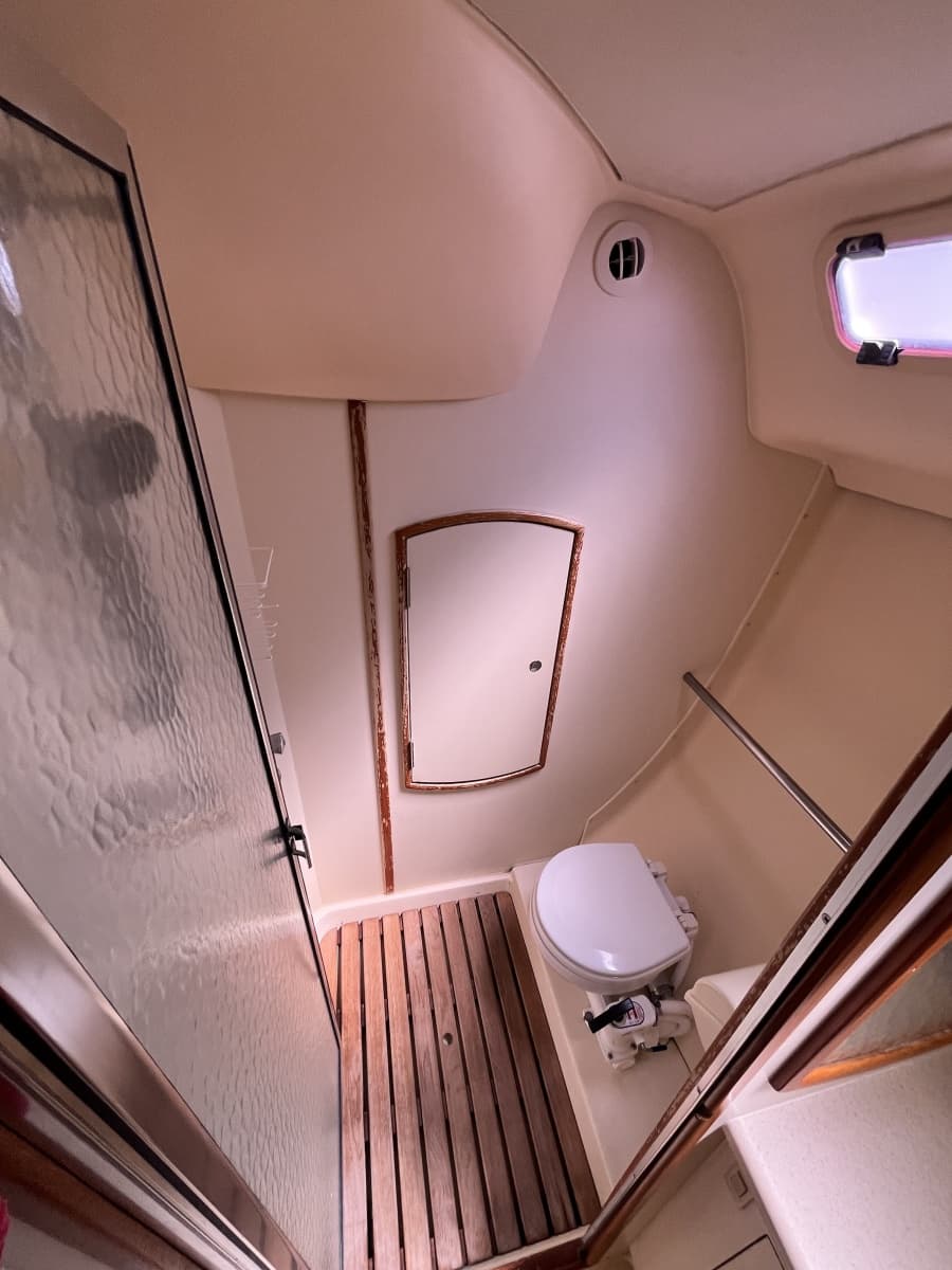 2006 Hunter 36 - Photo 16