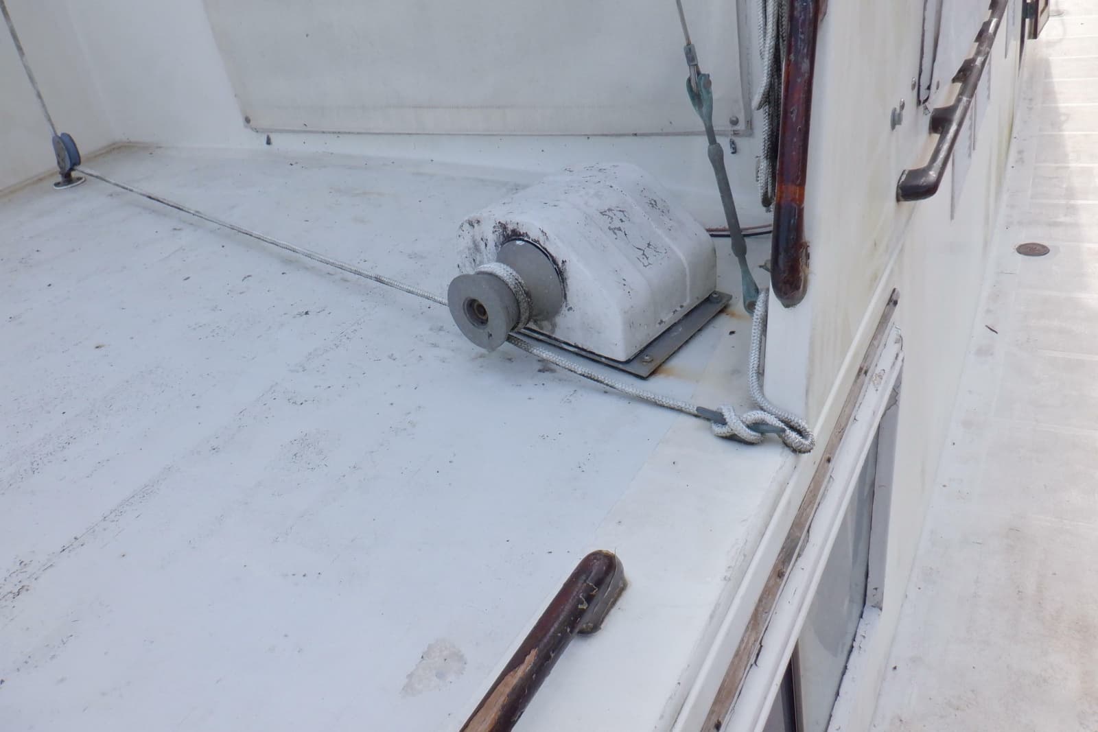 1980 Grand Banks 49 Classic - Photo 11