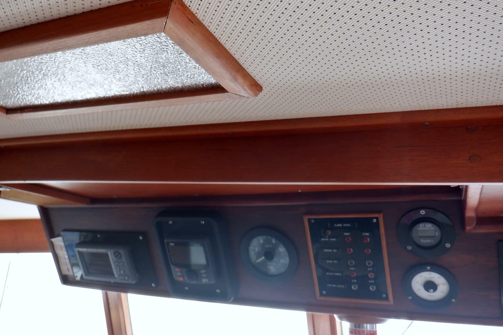 1980 Grand Banks 49 Classic - Photo 23