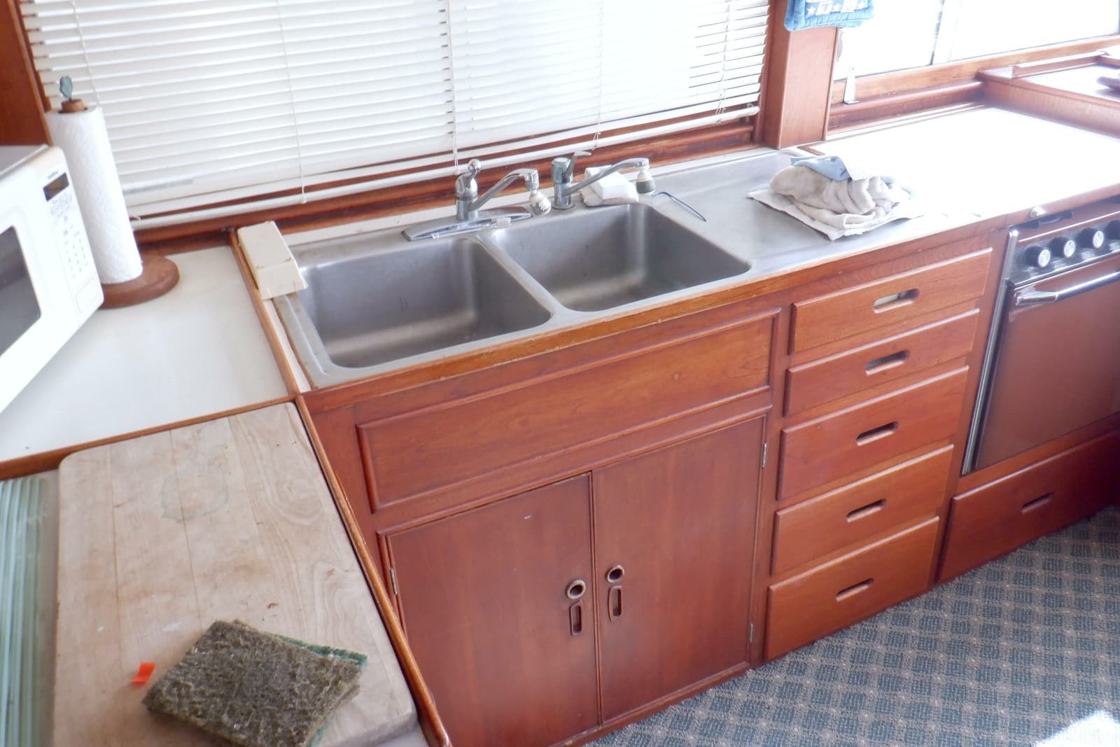 1980 Grand Banks 49 Classic - Photo 20