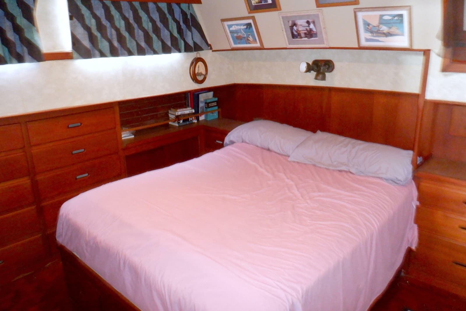 1980 Grand Banks 49 Classic - Photo 40