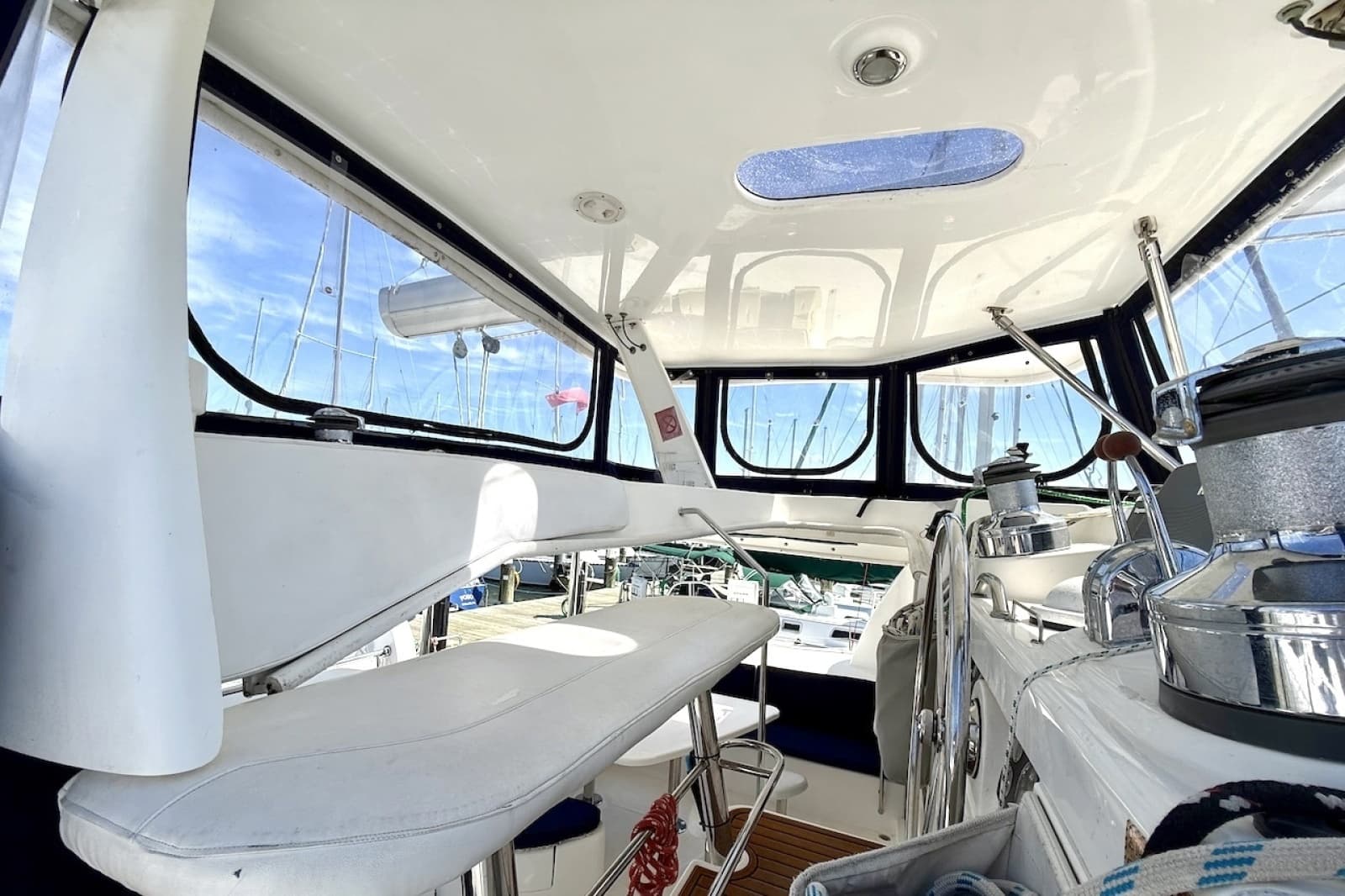 2010 Leopard 46 - Photo 22
