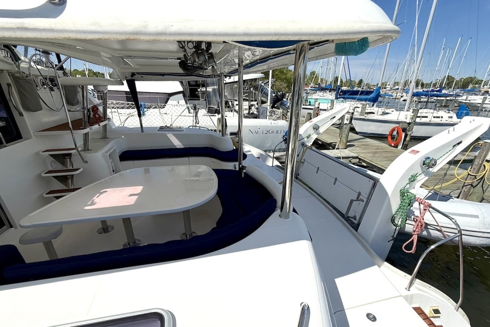 2010 Leopard 46 - Photo 46