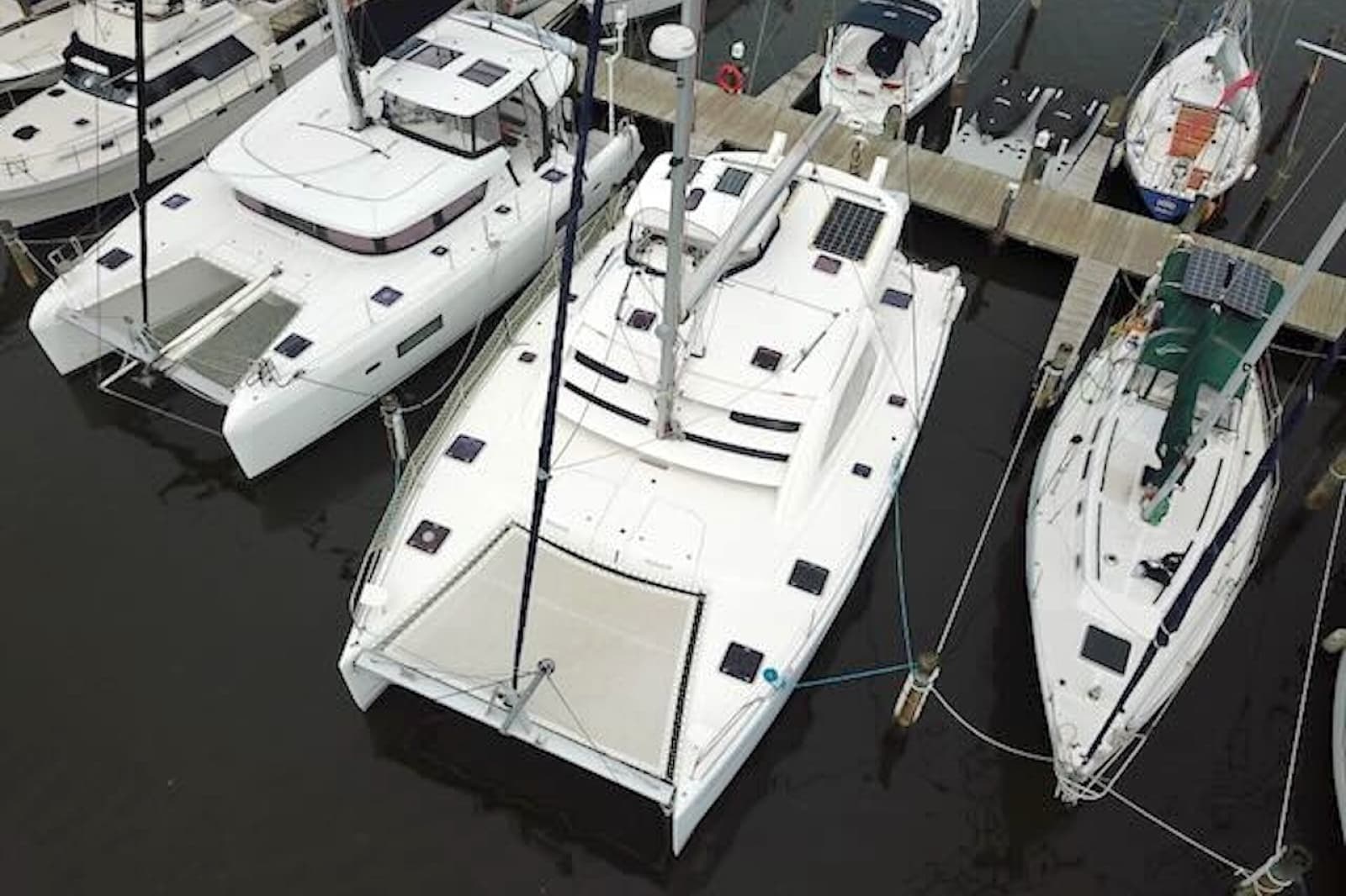 2010 Leopard 46 - Photo 4
