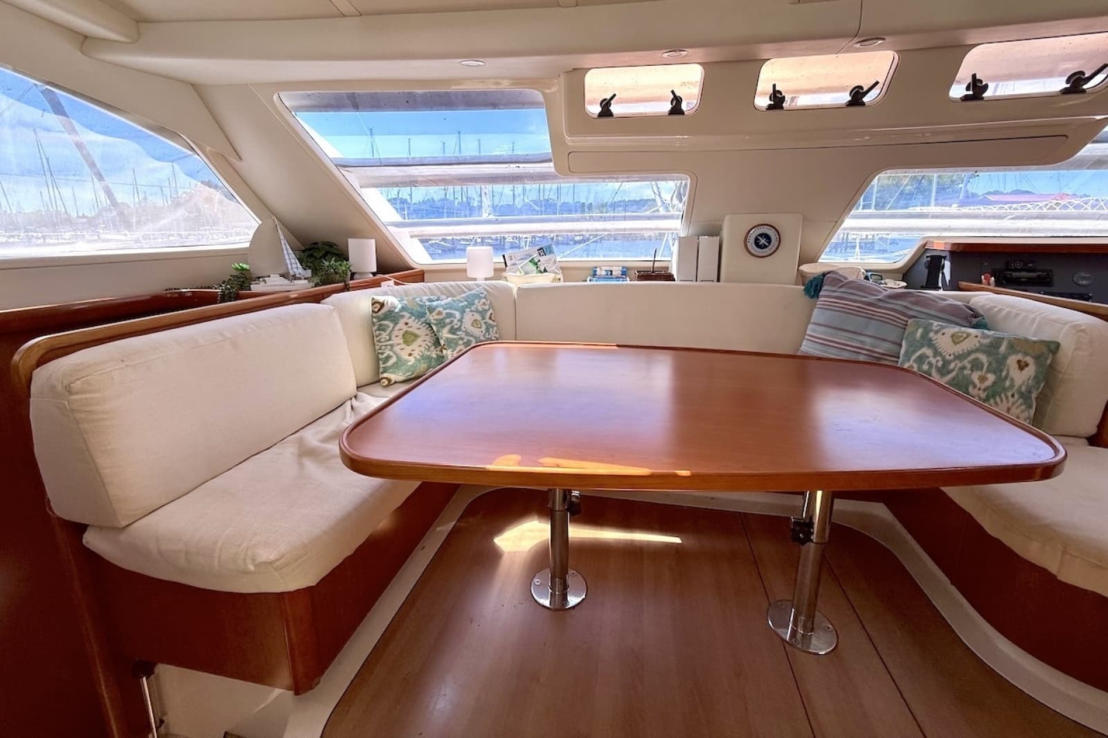 2010 Leopard 46 - Photo 50