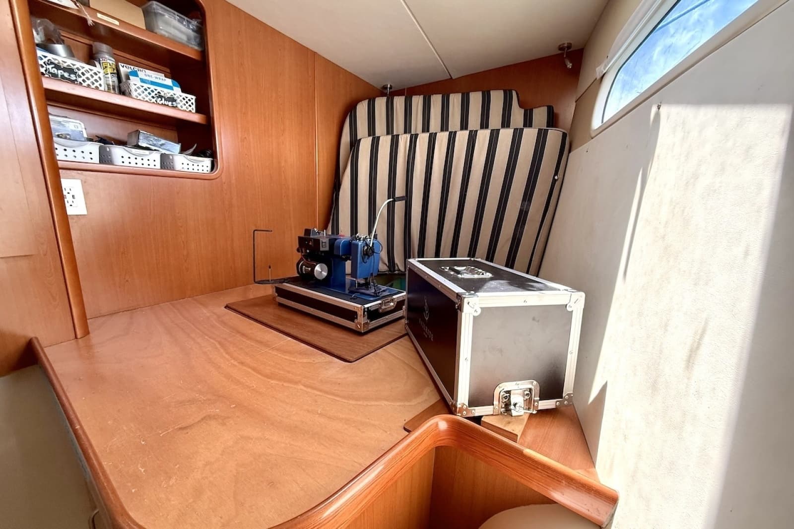 2010 Leopard 46 - Photo 69