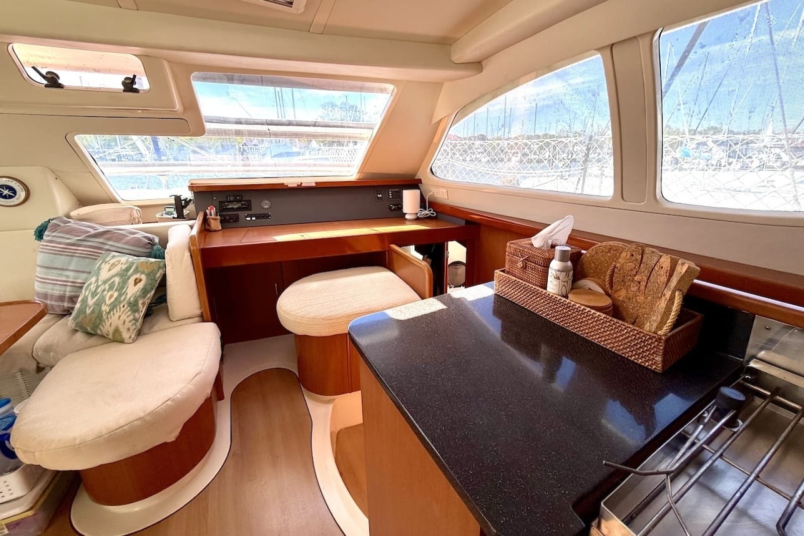 2010 Leopard 46 - Photo 55