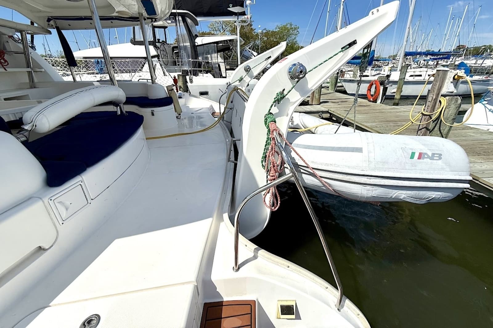 2010 Leopard 46 - Photo 43