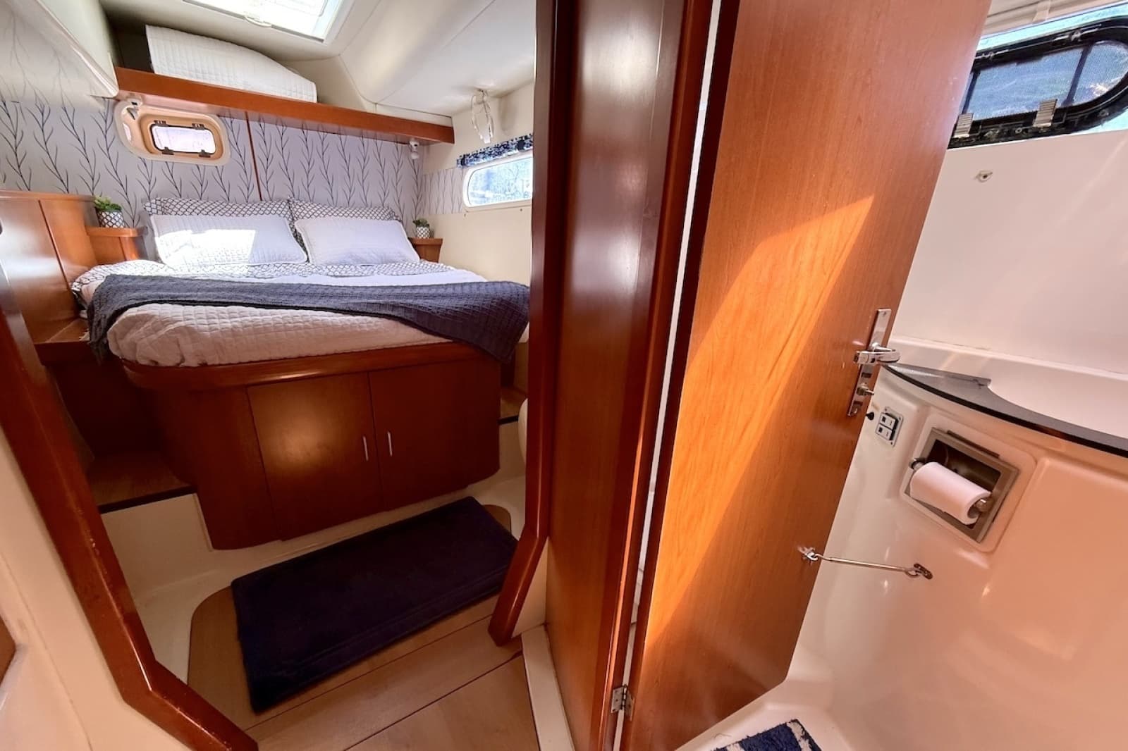 2010 Leopard 46 - Photo 63