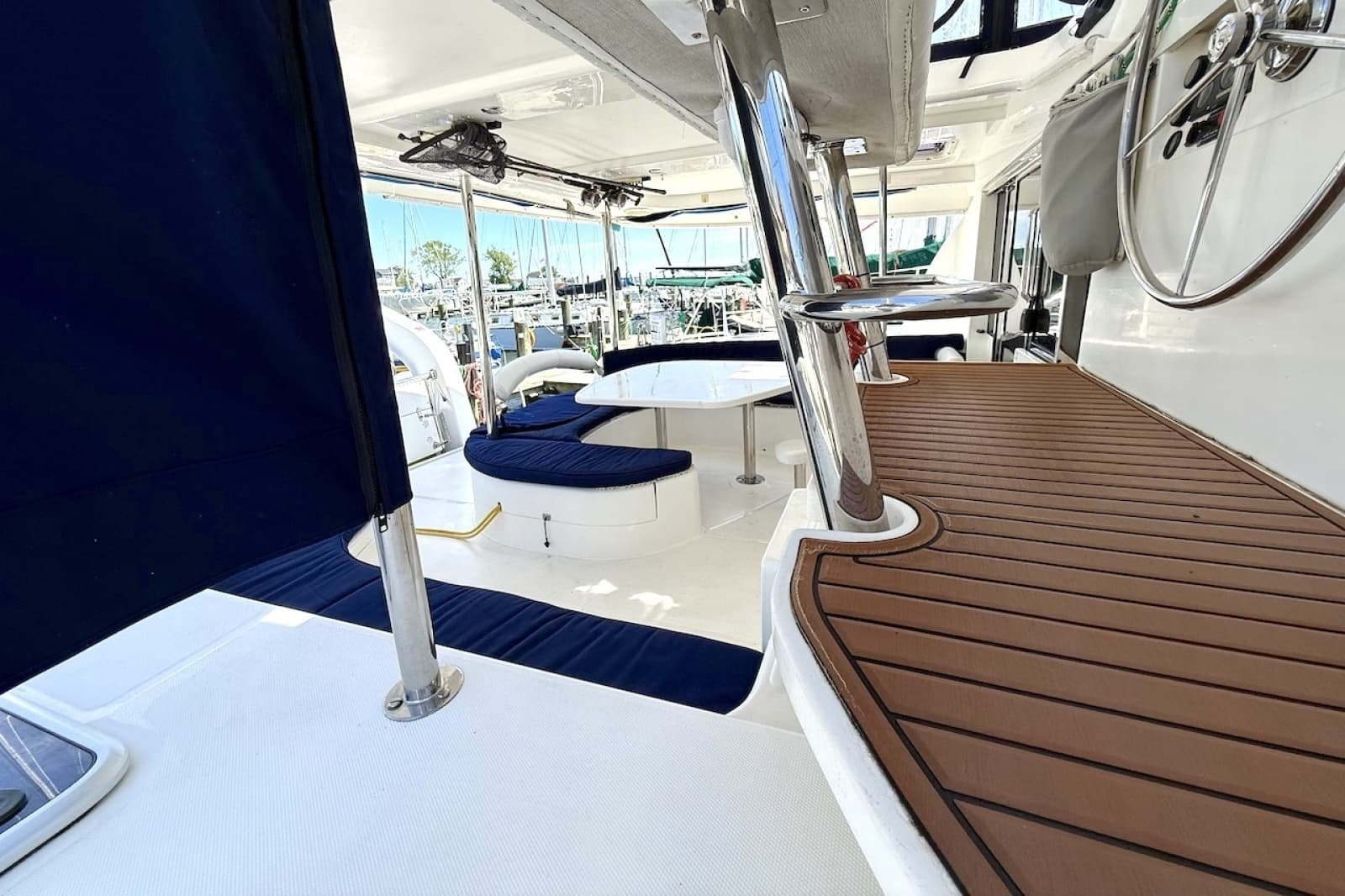 2010 Leopard 46 - Photo 31