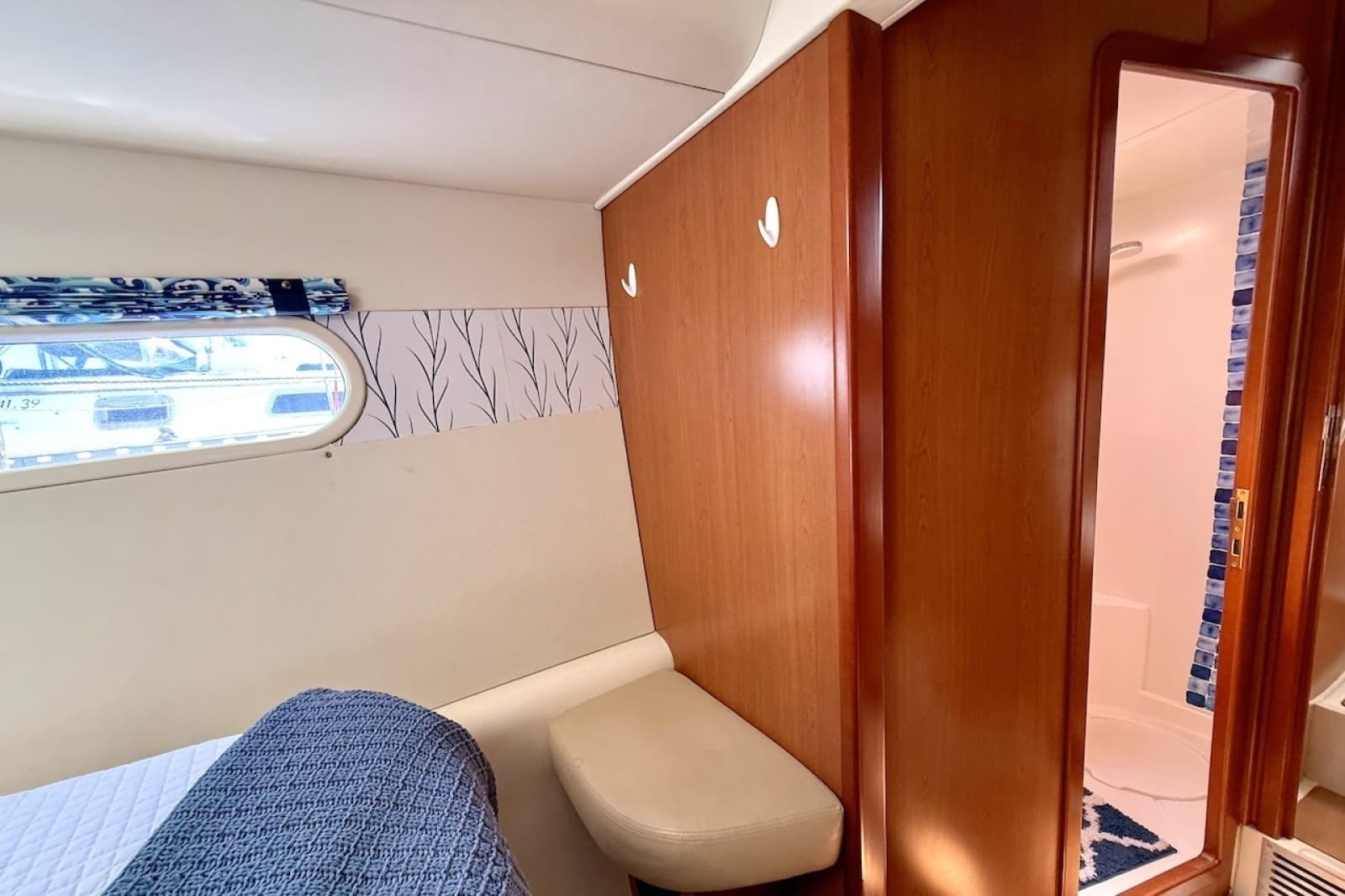 2010 Leopard 46 - Photo 65