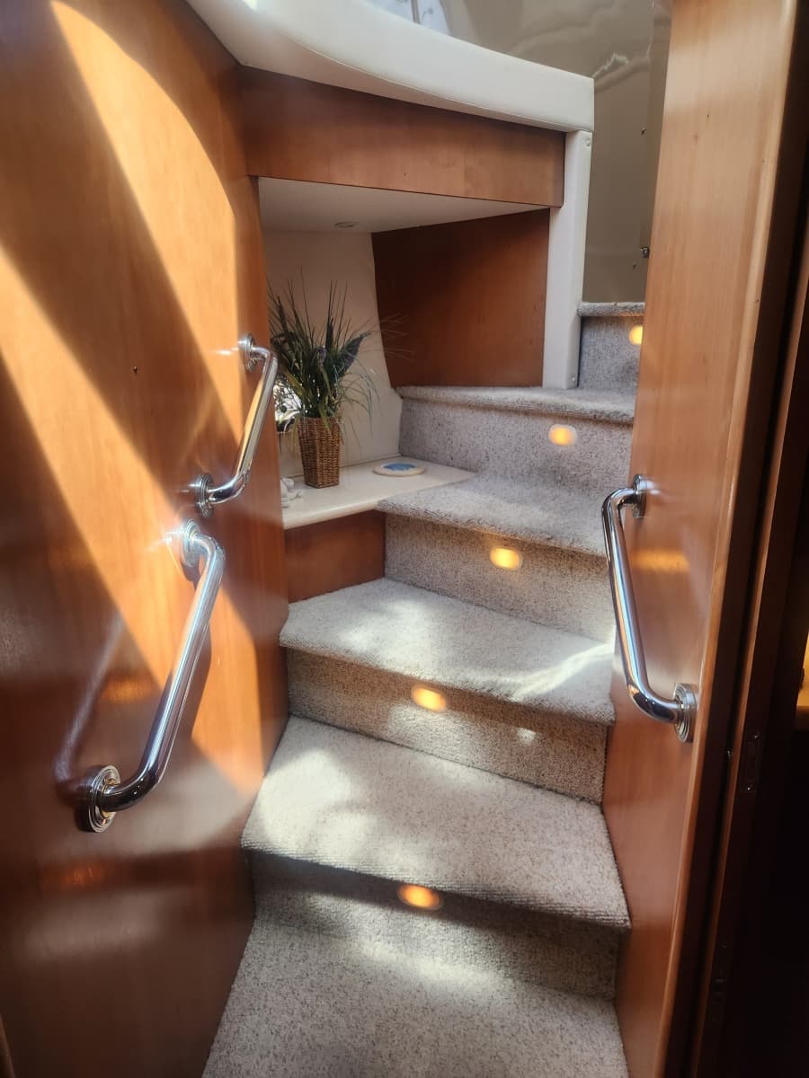 1998 Carver Voyager - Photo 12