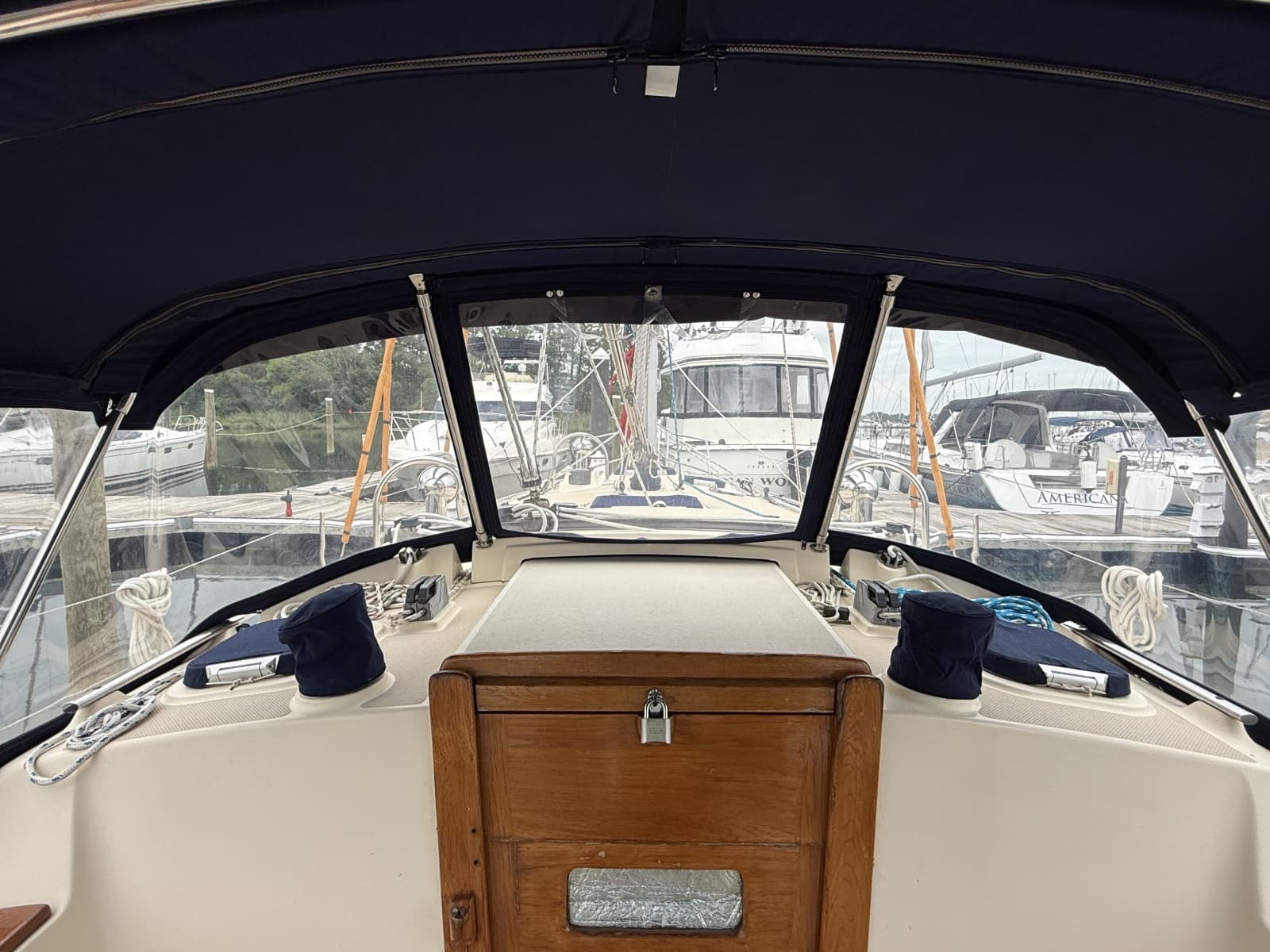1997 Island Packet 350 - Photo 35