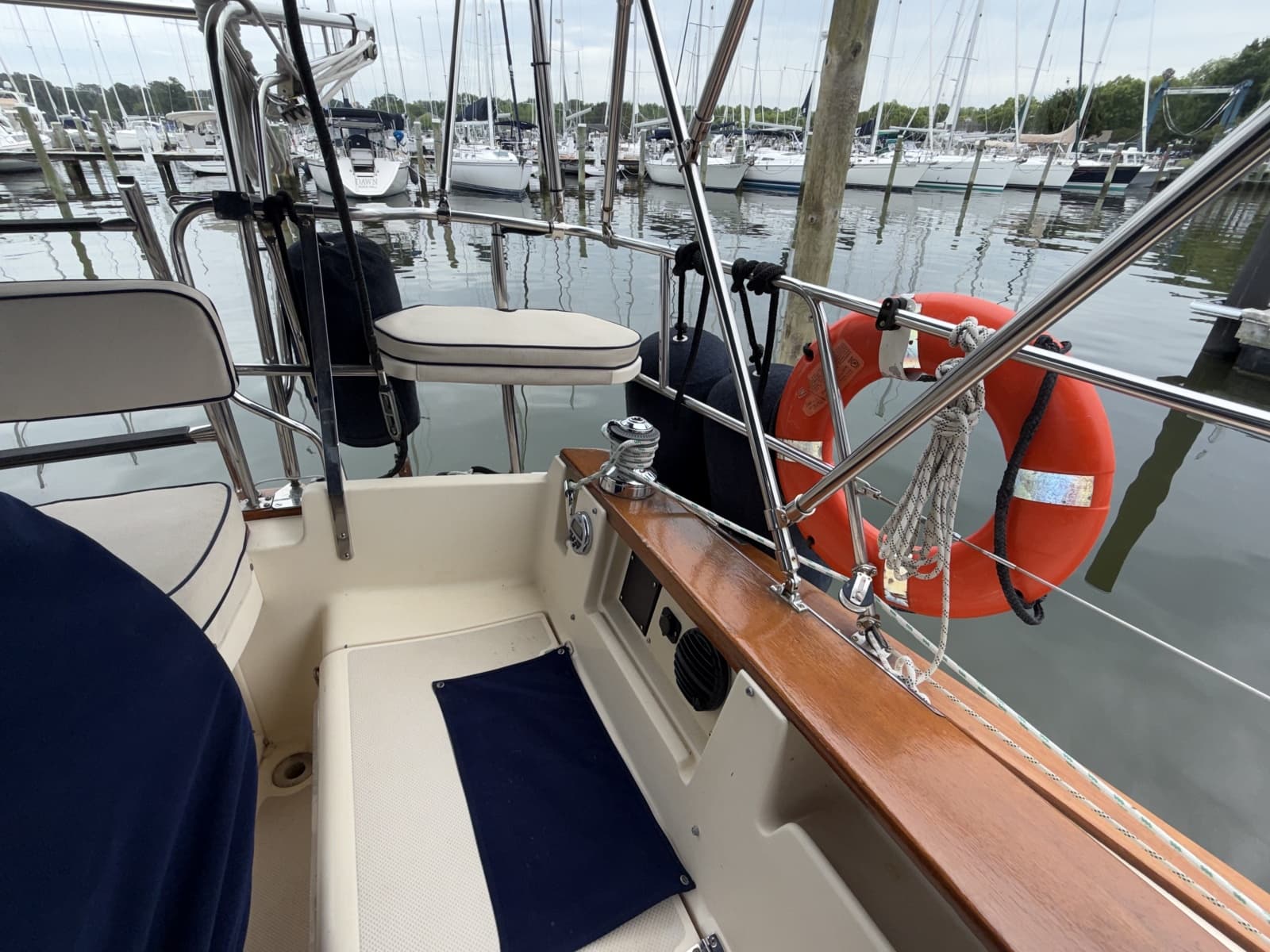 1997 Island Packet 350 - Photo 25