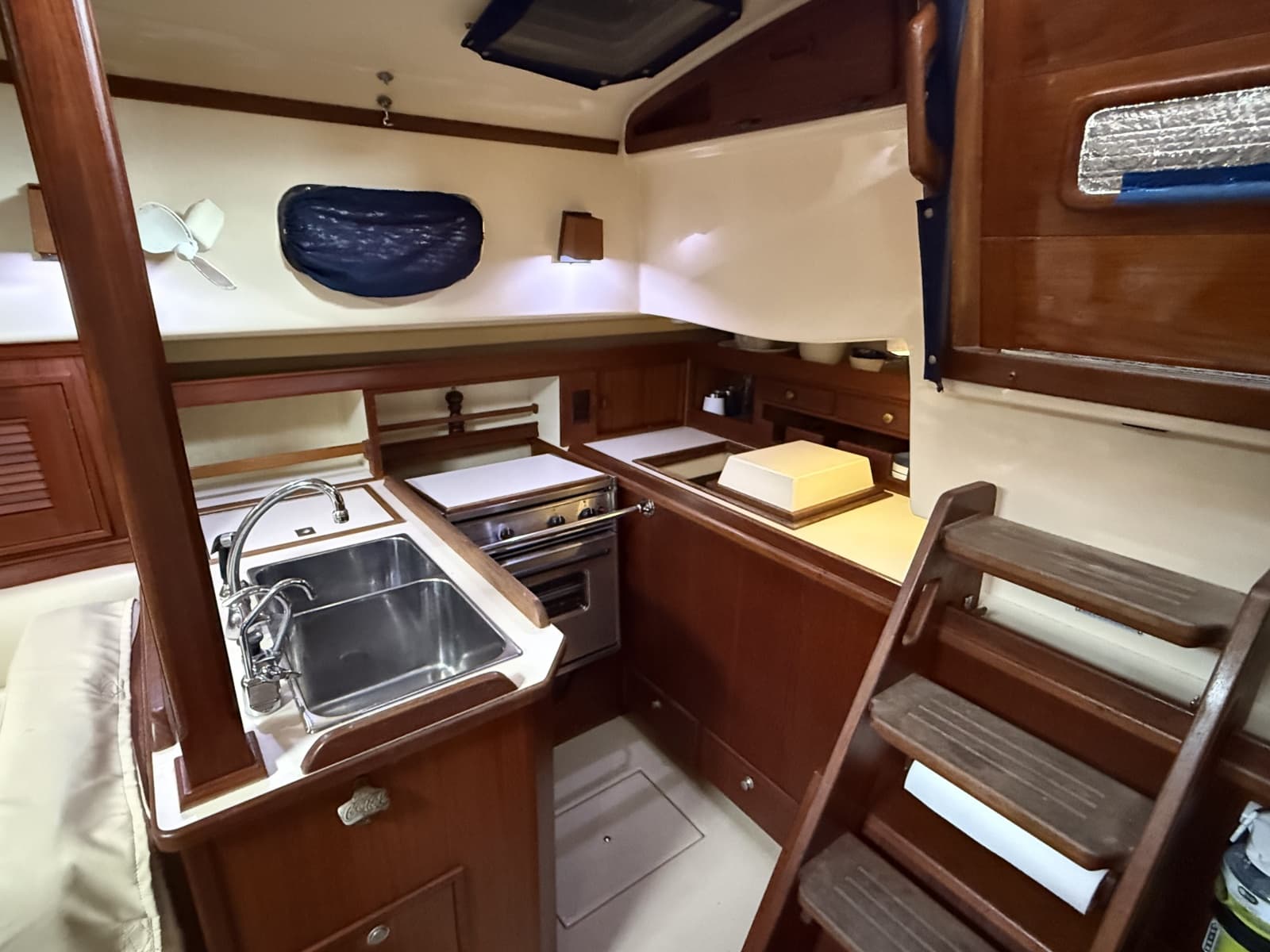 1997 Island Packet 350 - Photo 18