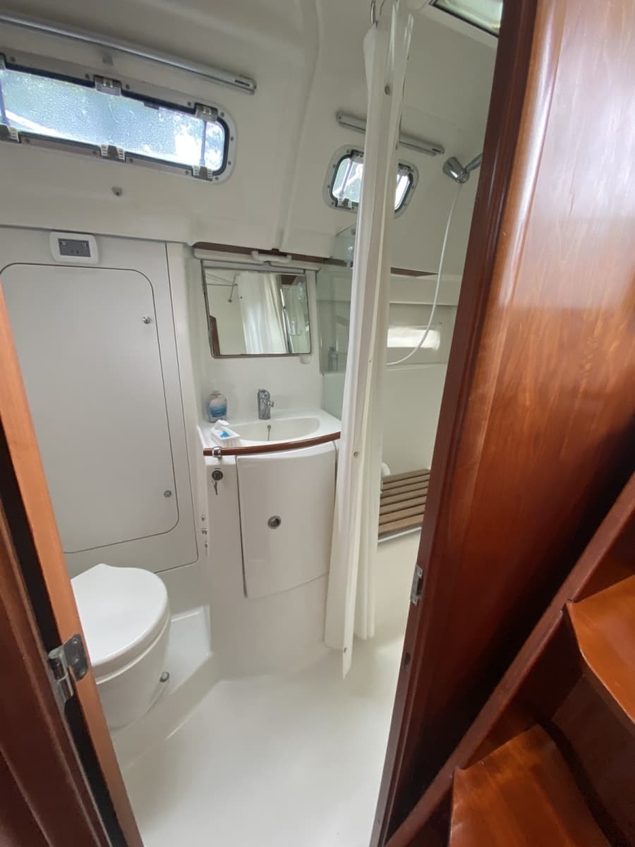 2004 Beneteau 373 - Photo 67