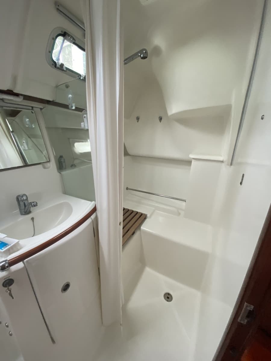 2004 Beneteau 373 - Photo 70