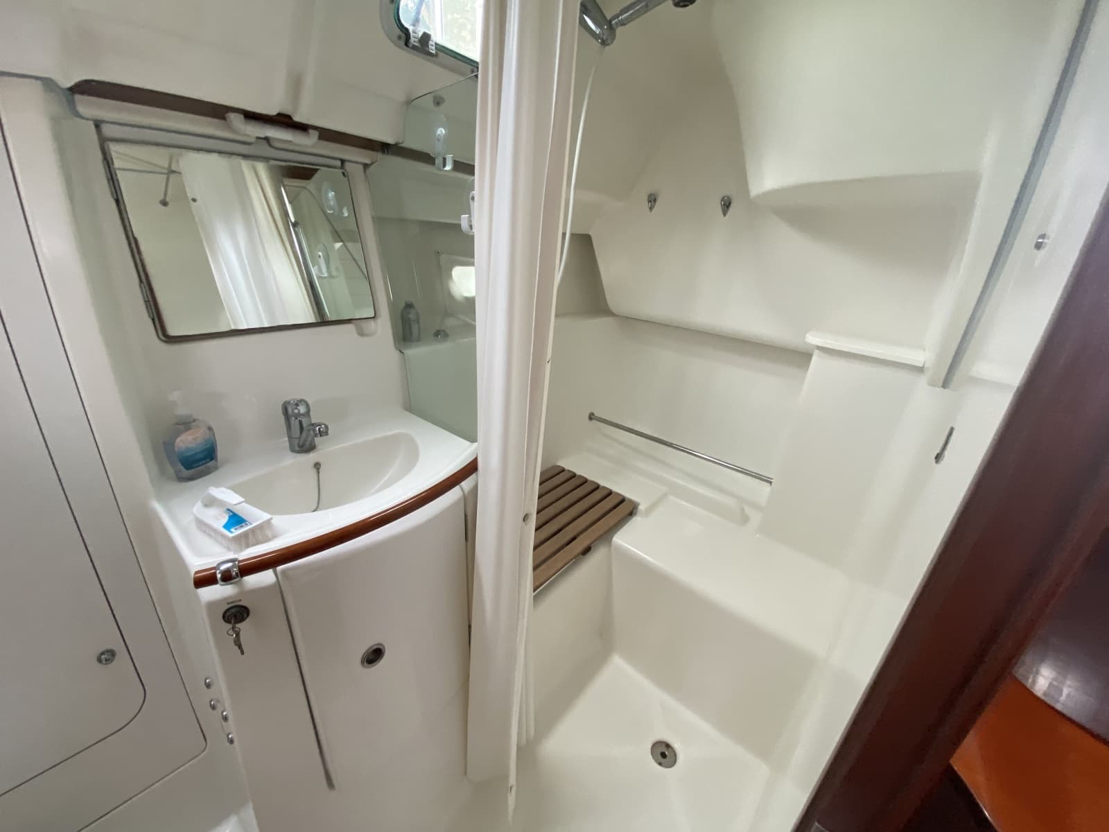 2004 Beneteau 373 - Photo 69