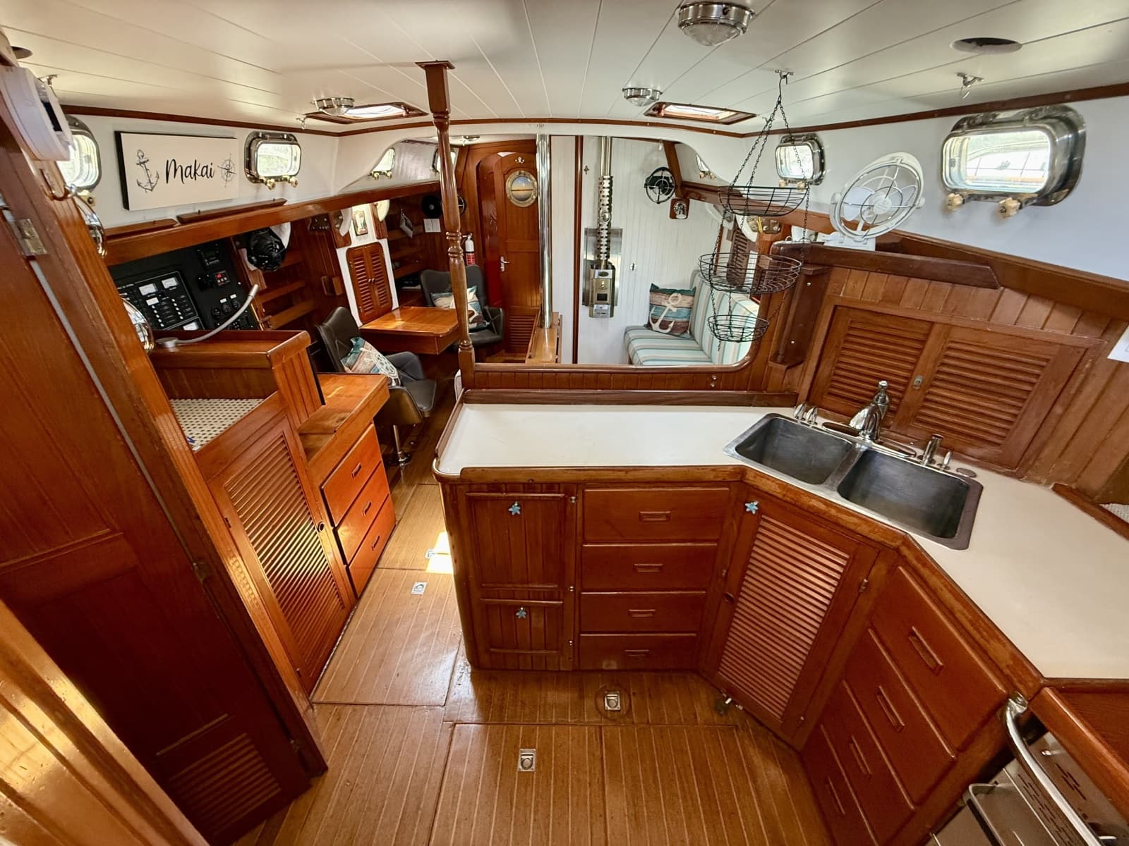 1985 Tayana Vancouver 42 - Photo 12