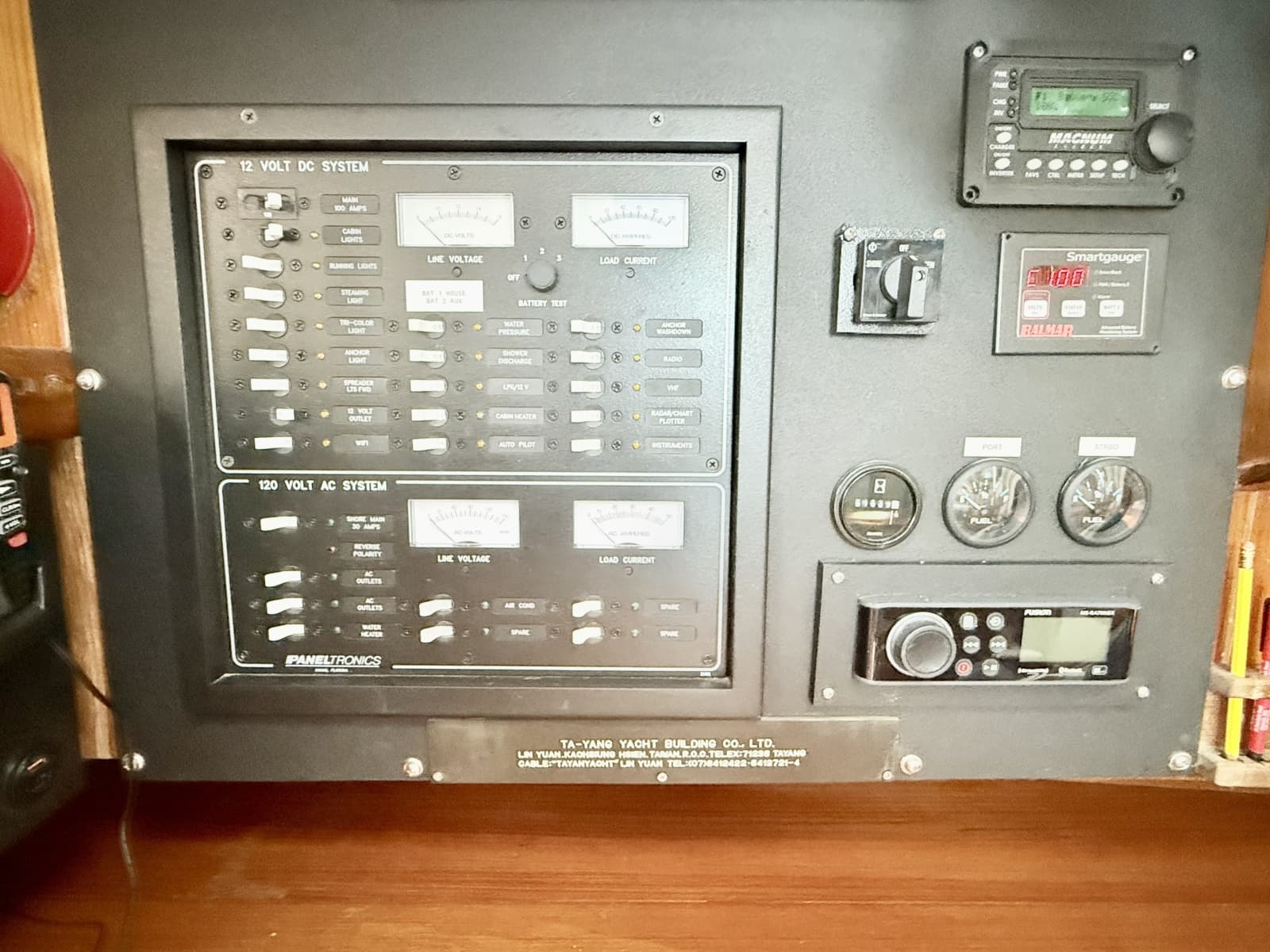 1985 Tayana Vancouver 42 - Photo 24