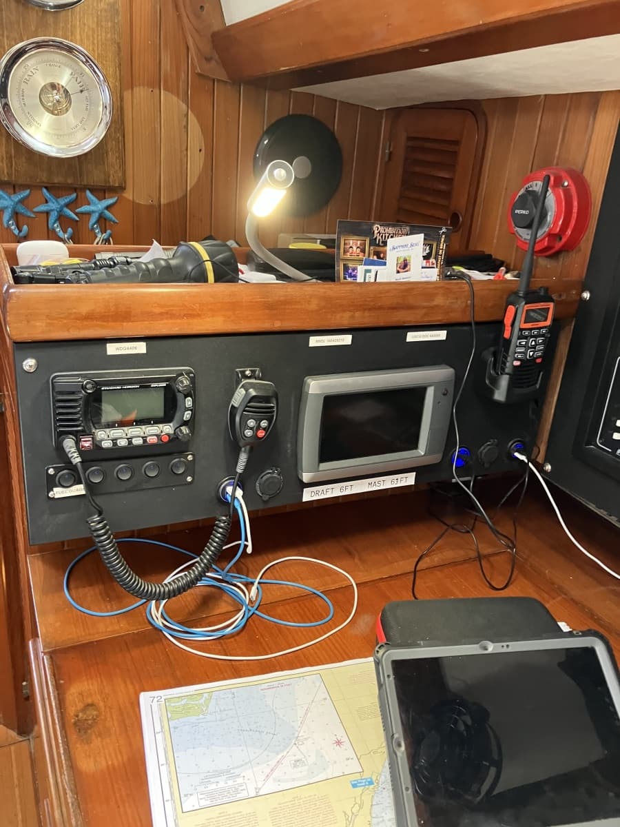 1985 Tayana Vancouver 42 - Photo 25
