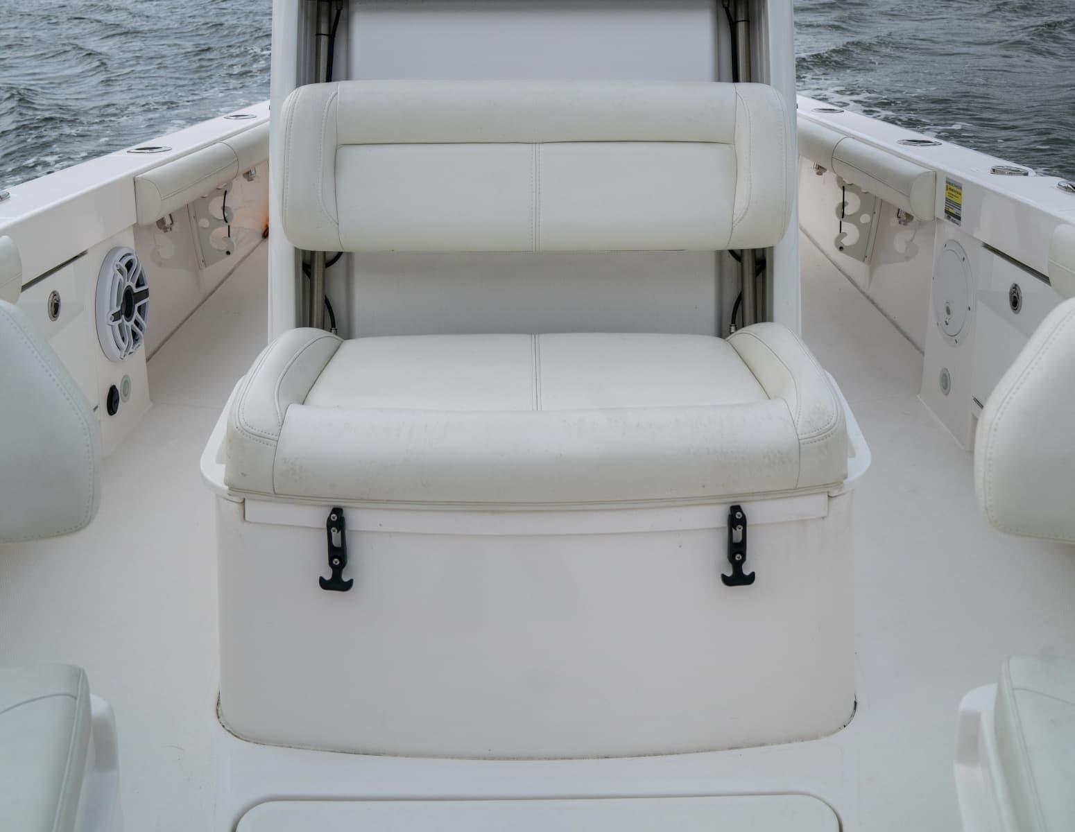 2020 Everglades 253CC - Photo 10