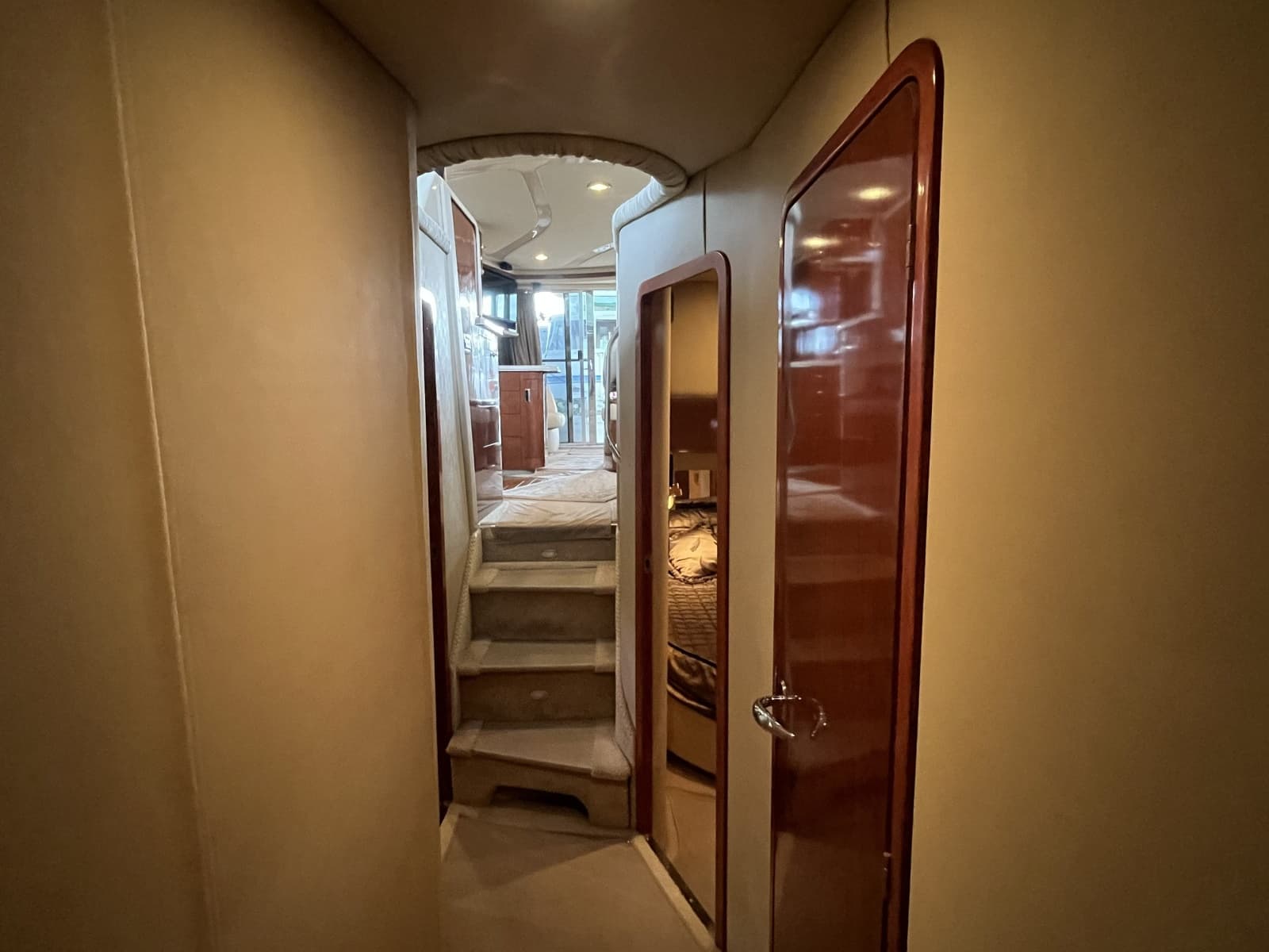 2003 Sea Ray 480 Sedan Bridge - Photo 35