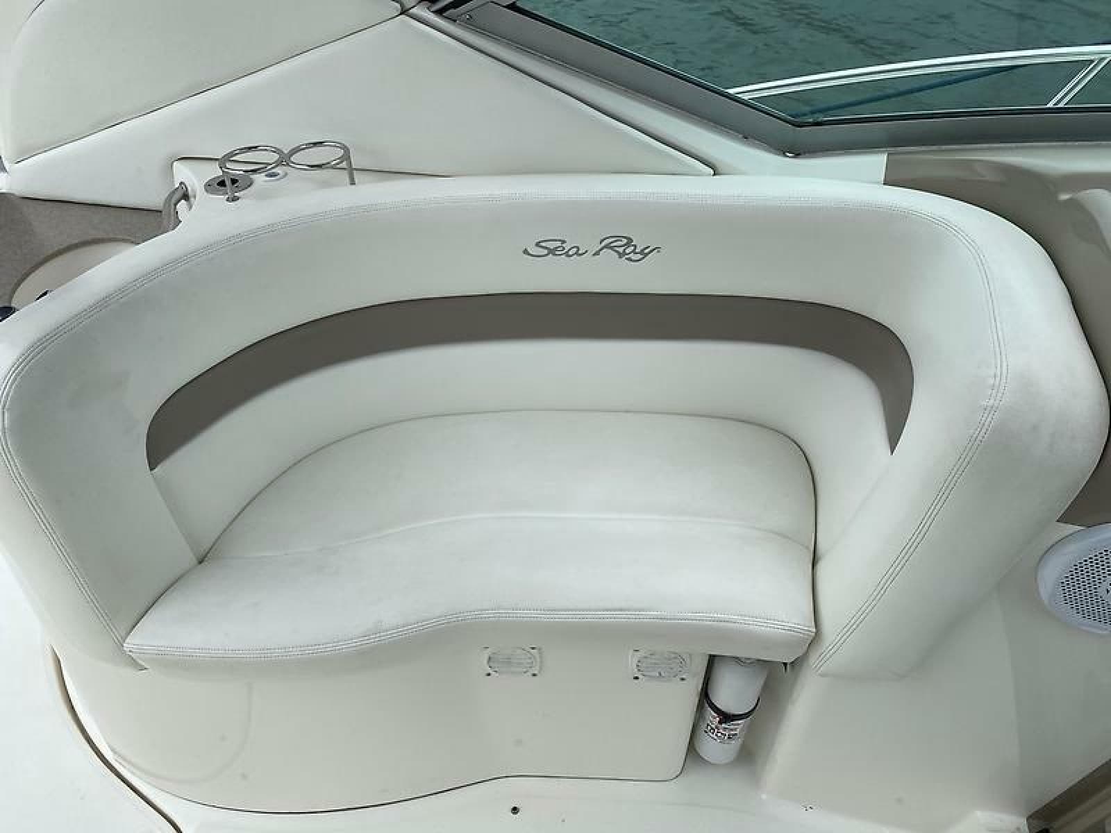 2004 Sea Ray 320 Sundancer - Photo 7