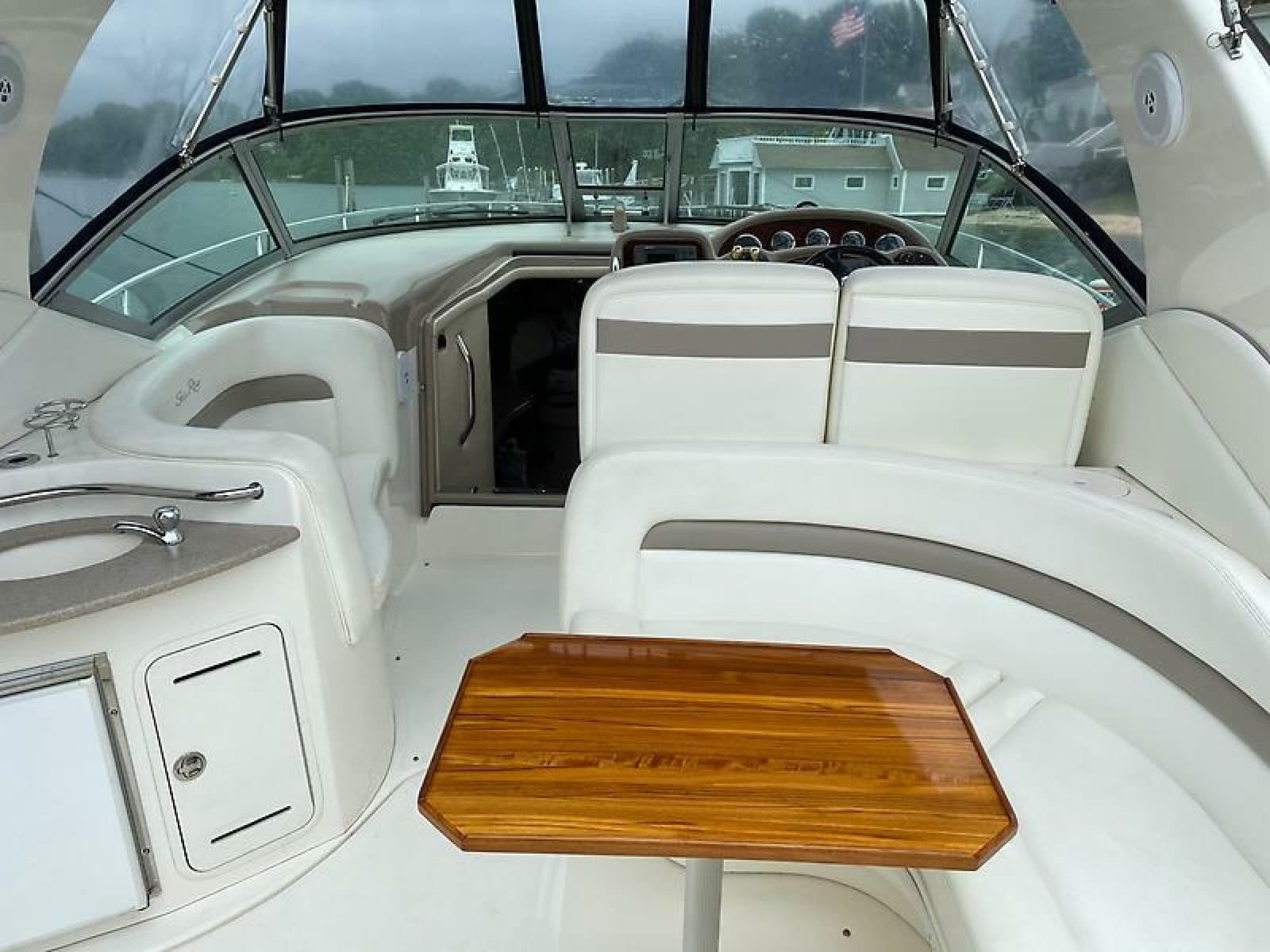 2004 Sea Ray 320 Sundancer - Photo 5