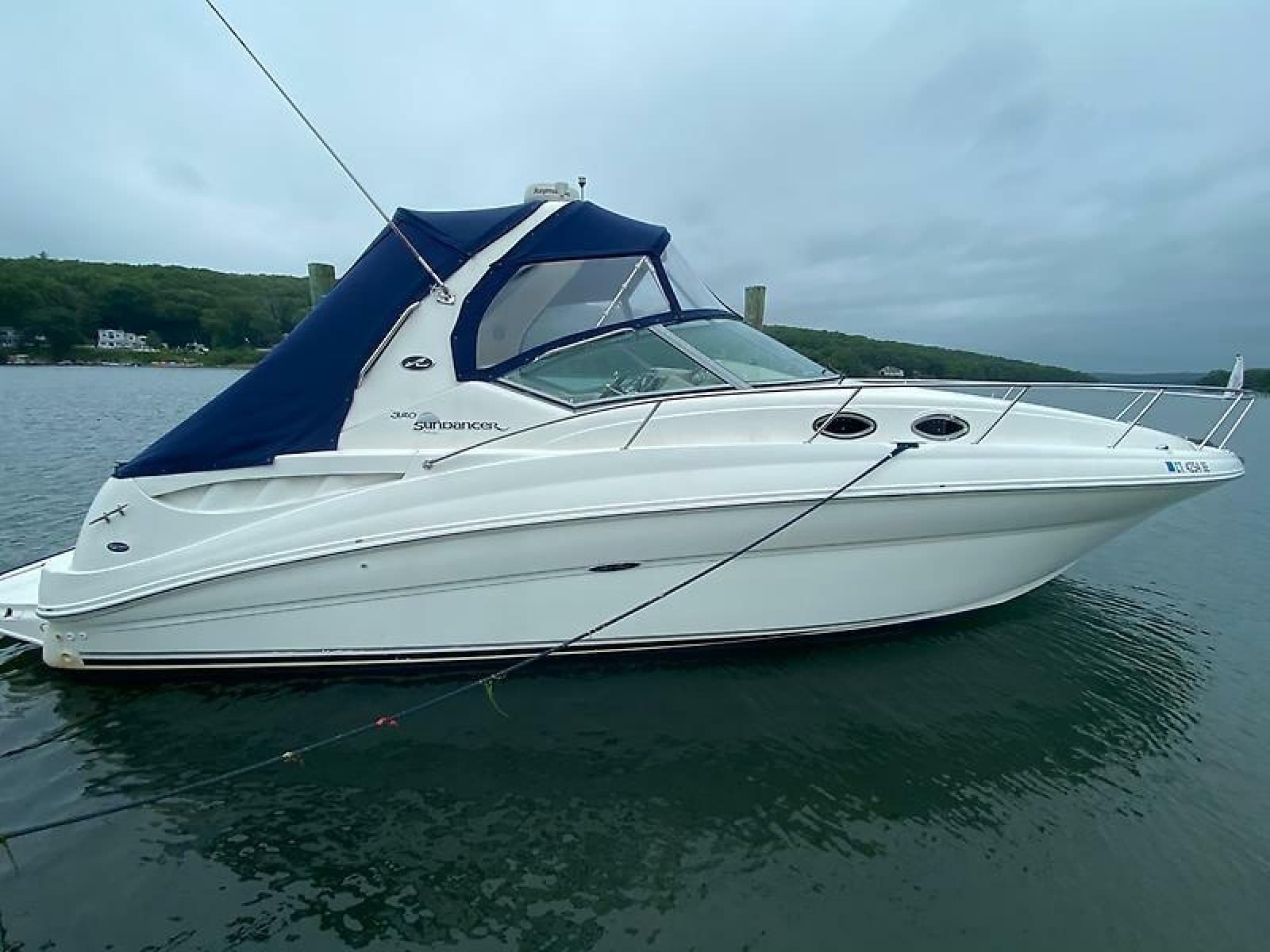 2004 Sea Ray 320 Sundancer - Photo 2