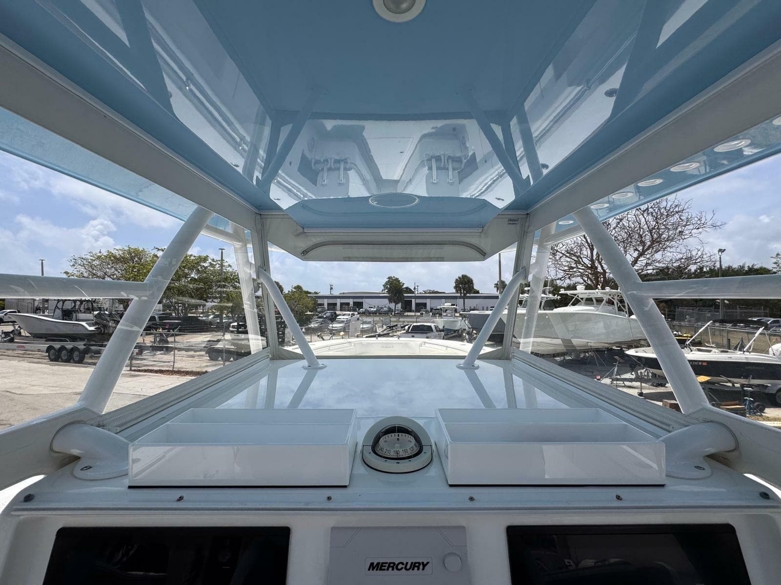 2019 Invincible 42 Open - Photo 16