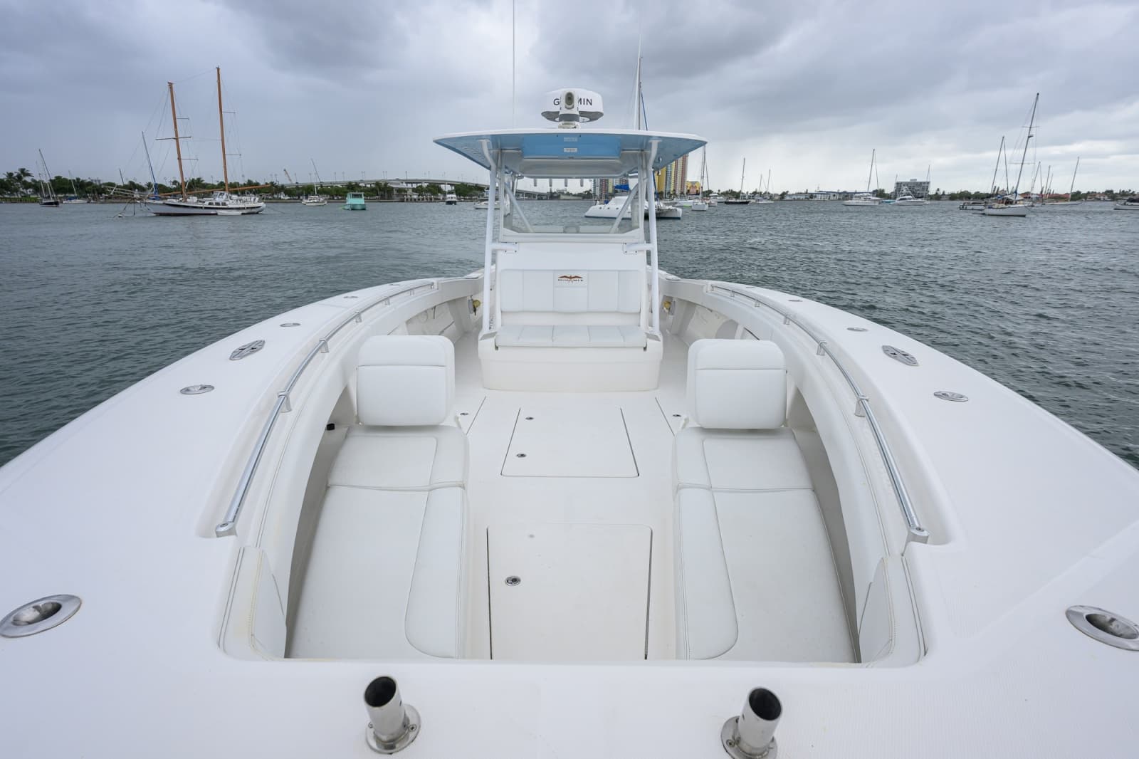 2019 Invincible 42 Open - Photo 10